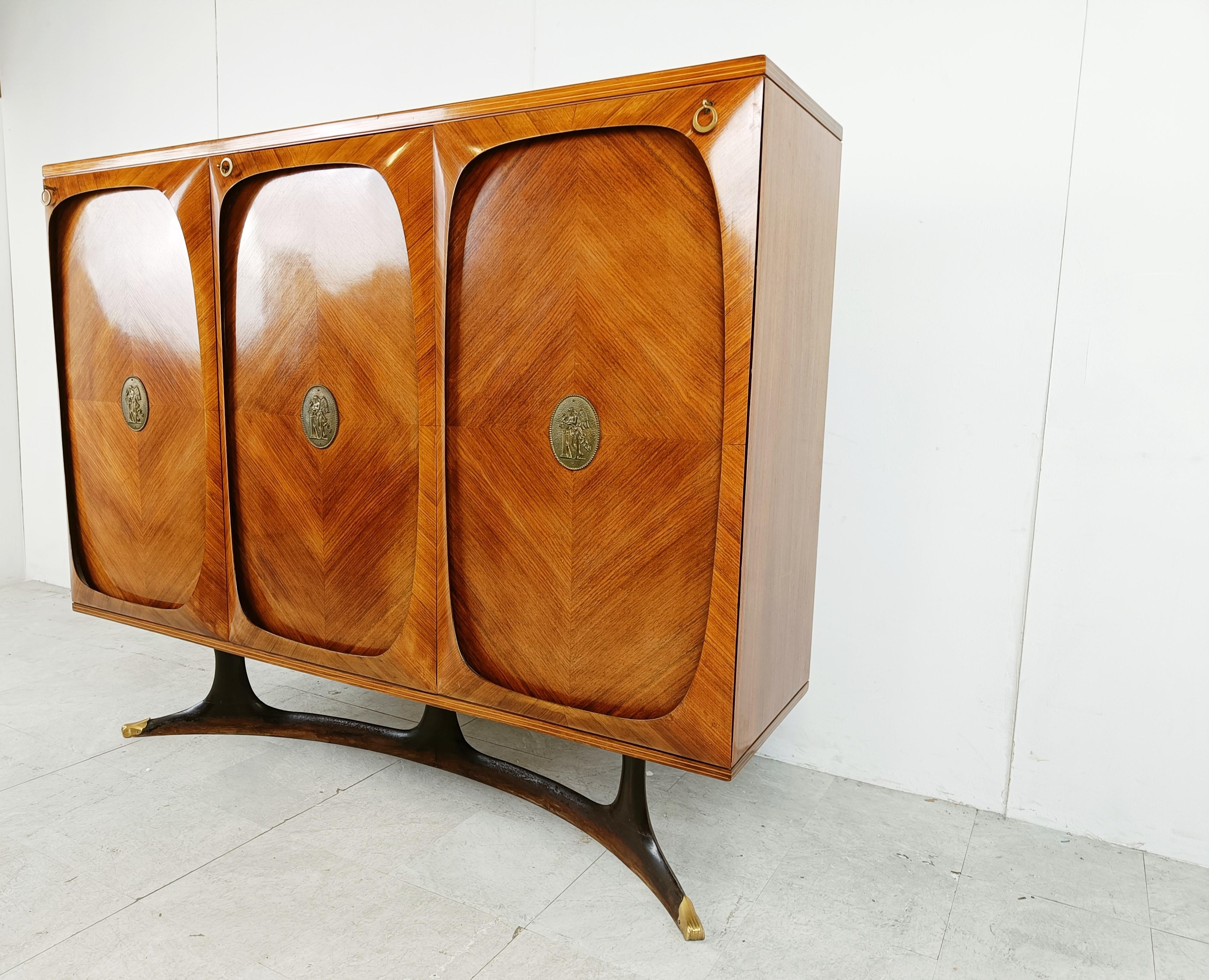 Italian Rosewood Highboard by Vittorio Dassi for Lissone, 1950s For Sale 2