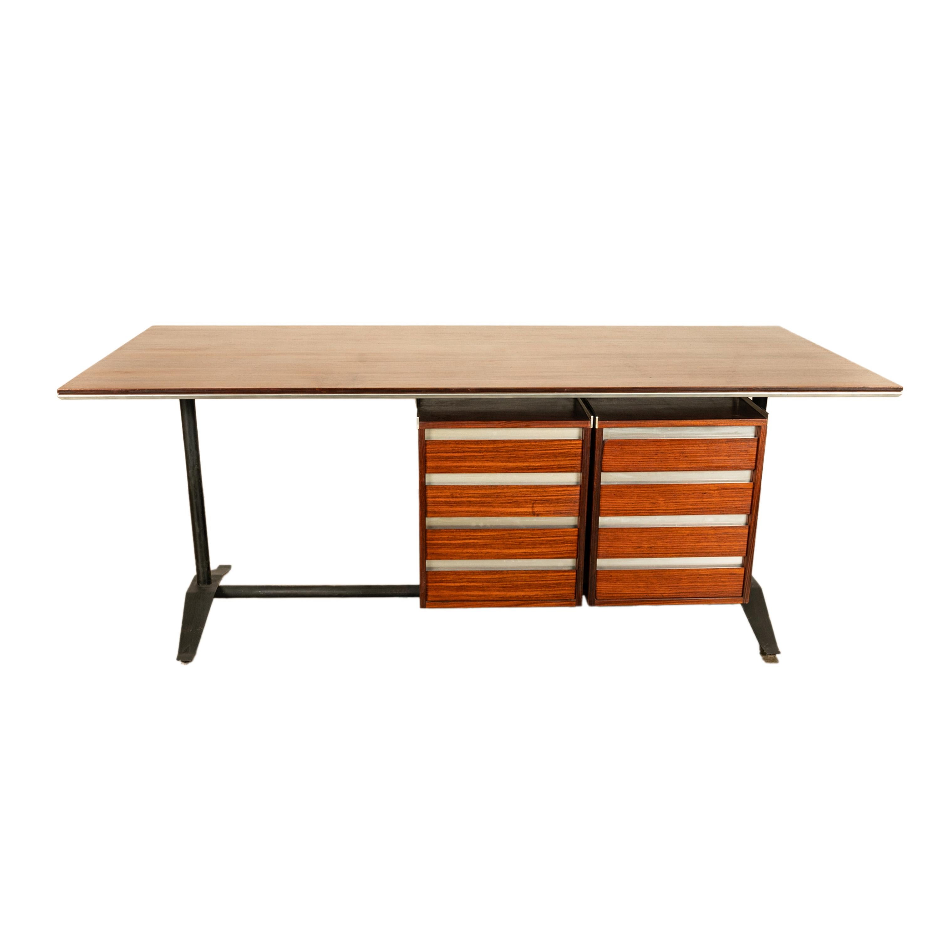 Italian Rosewood Mid Century Modern Executive Desk Gio Ponti Fornaroli Rosselli For Sale 7