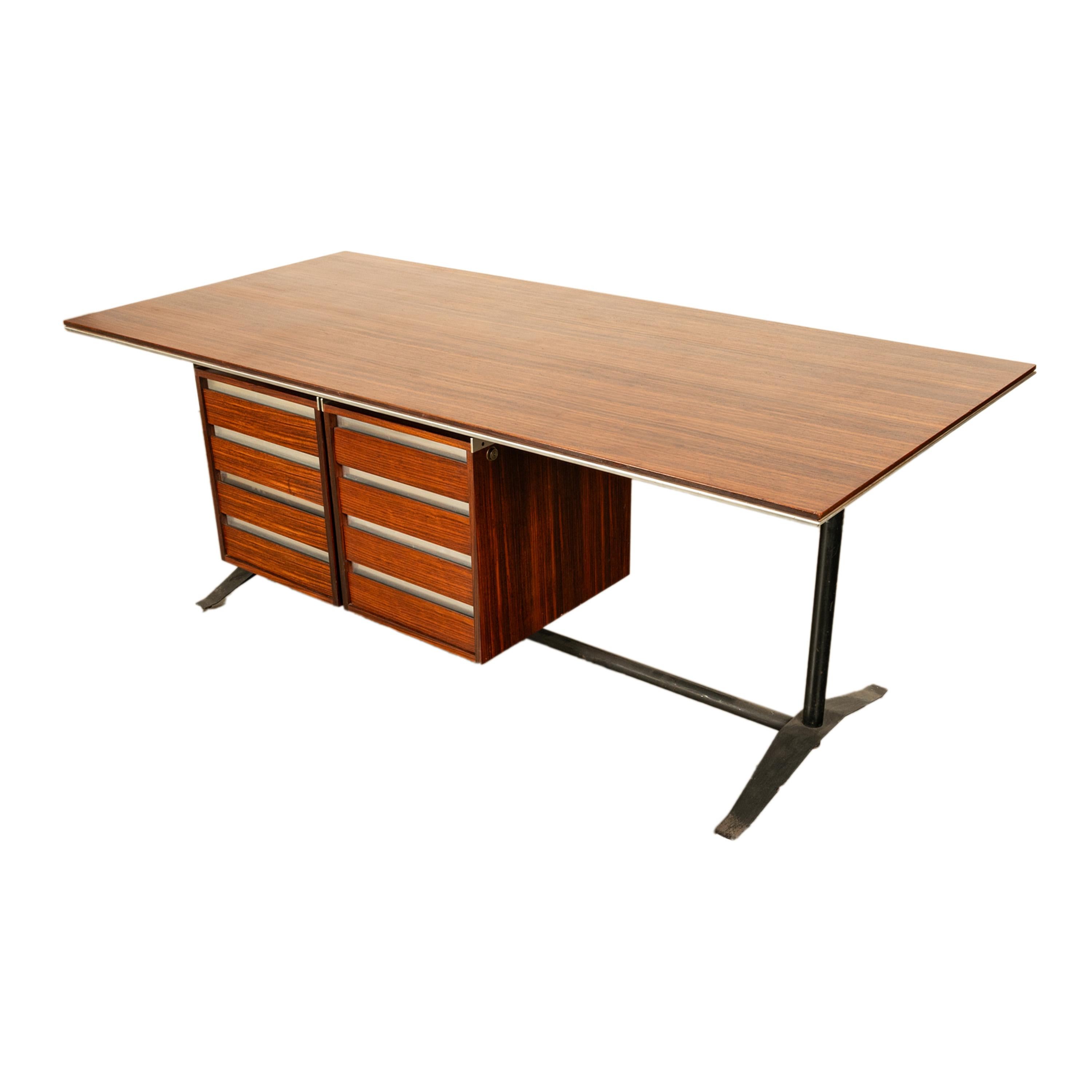 Italian Rosewood Mid Century Modern Executive Desk Gio Ponti Fornaroli Rosselli For Sale 10