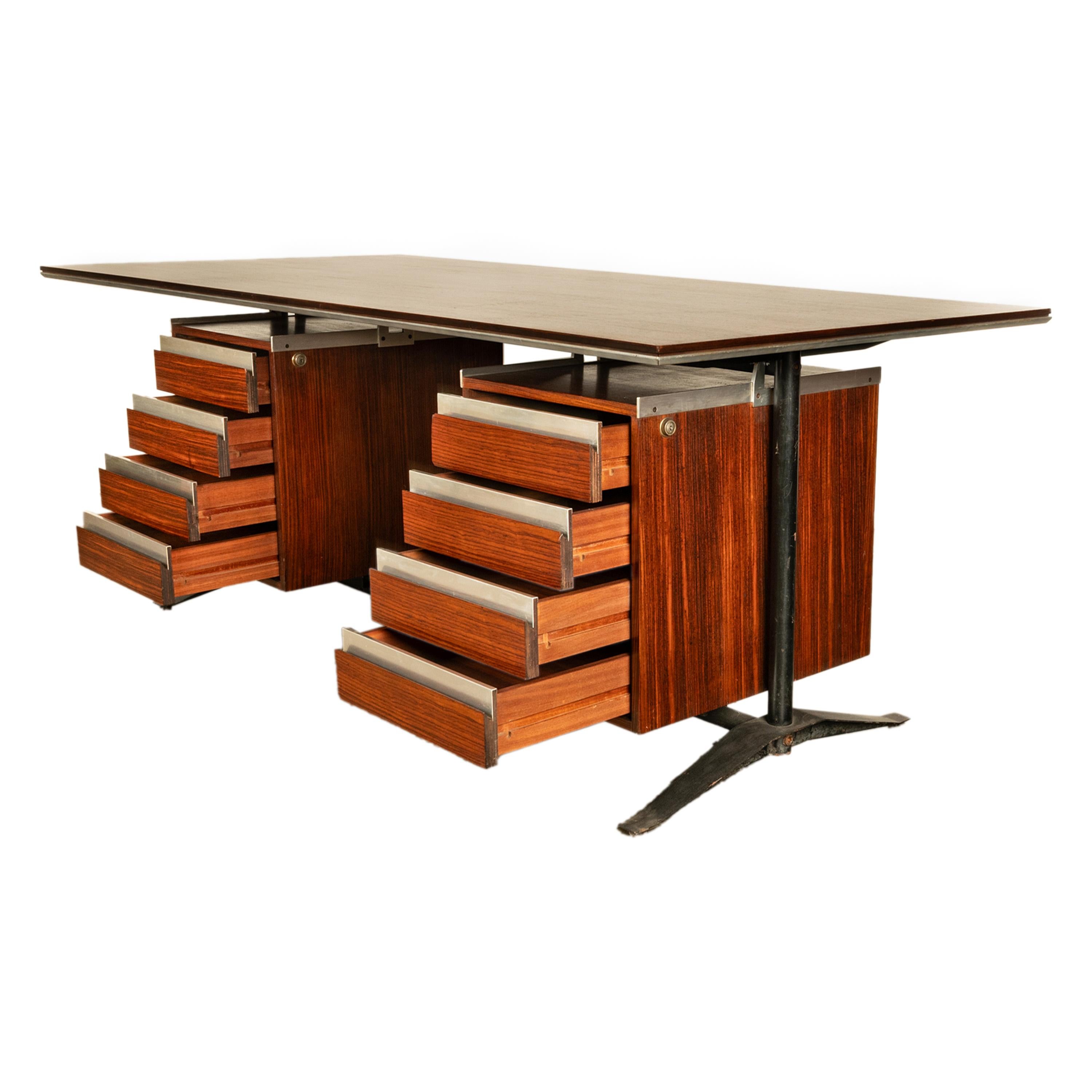 Italian Rosewood Mid Century Modern Executive Desk Gio Ponti Fornaroli Rosselli For Sale 1