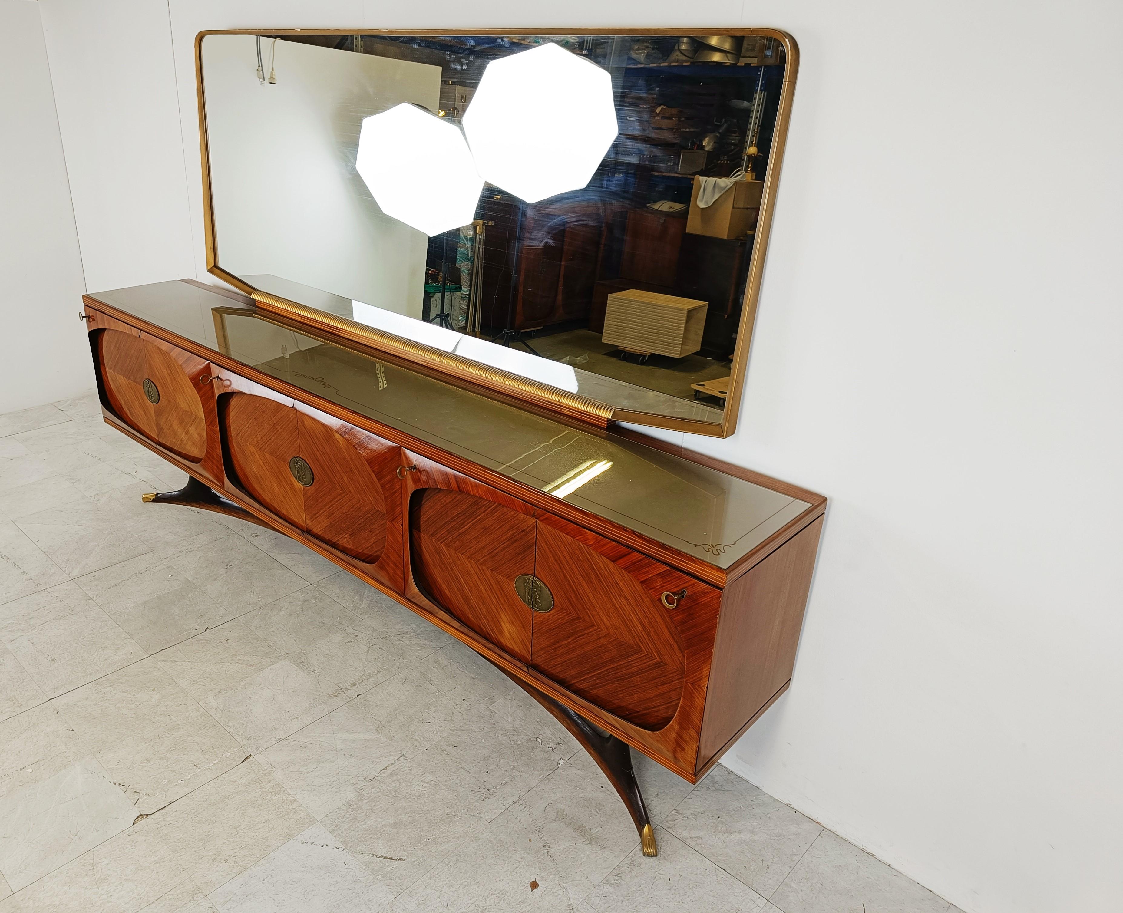 Mid-20th Century Italian Rosewood sideboard by Vittorio Dassi for Lissone, 1950s For Sale