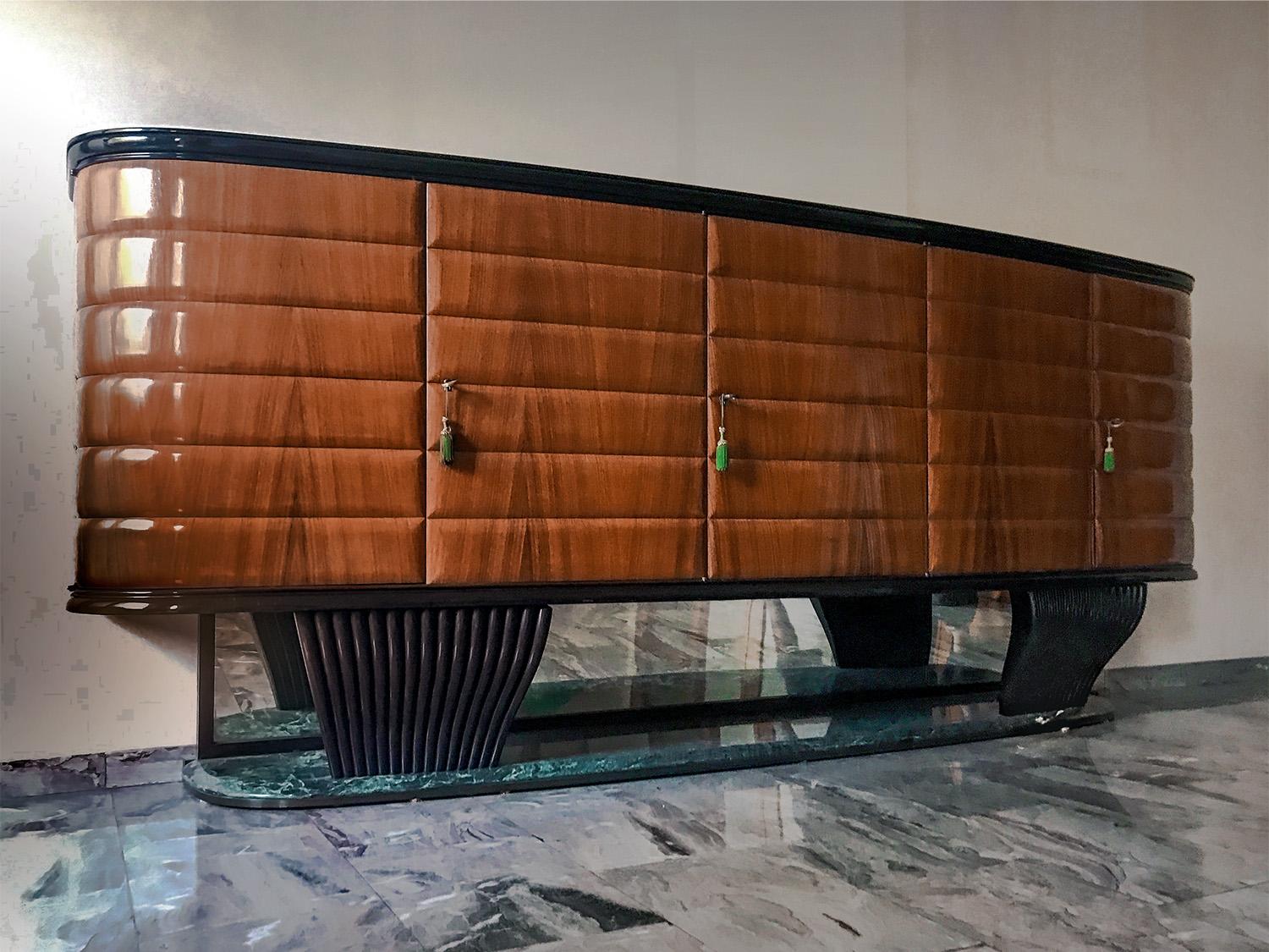 Mid-Century Modern Italian Rosewood Sideboard with Black Opaline Top by Vittorio Dassi, 1950s