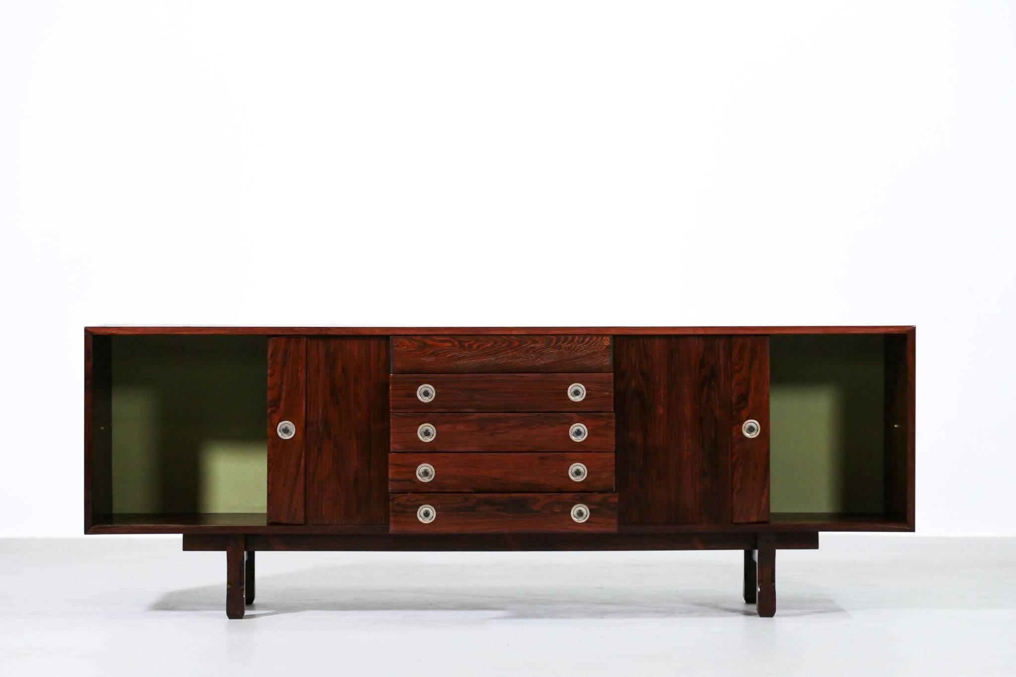 Italian Rosewood Sideboard, 1960s Design in Style of Gianfranco Frattini For Sale 8