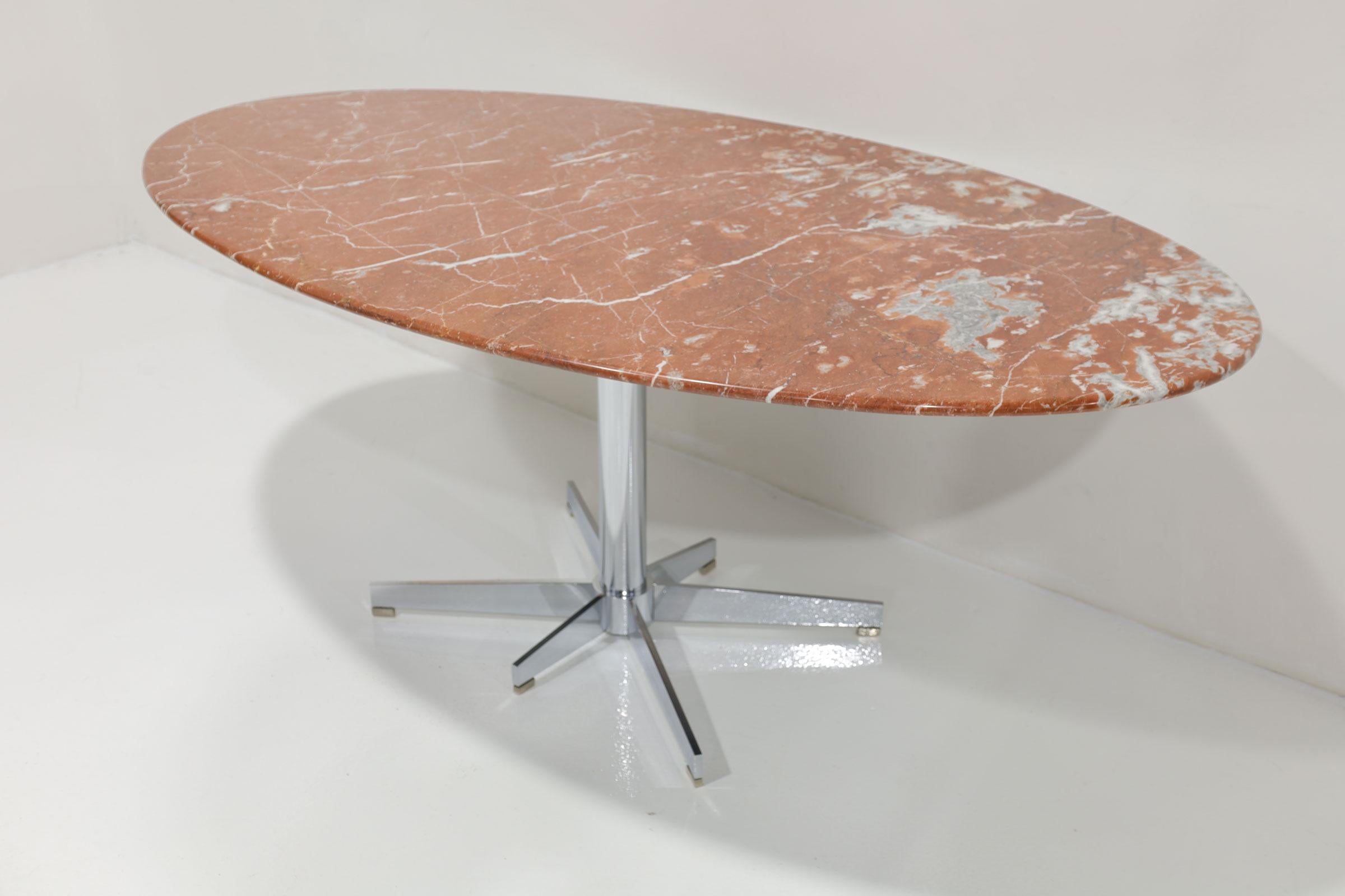 Mesa de Comedor o Conferencia Italiana con Tablero de Mármol Rosso Alicante Italiano en venta