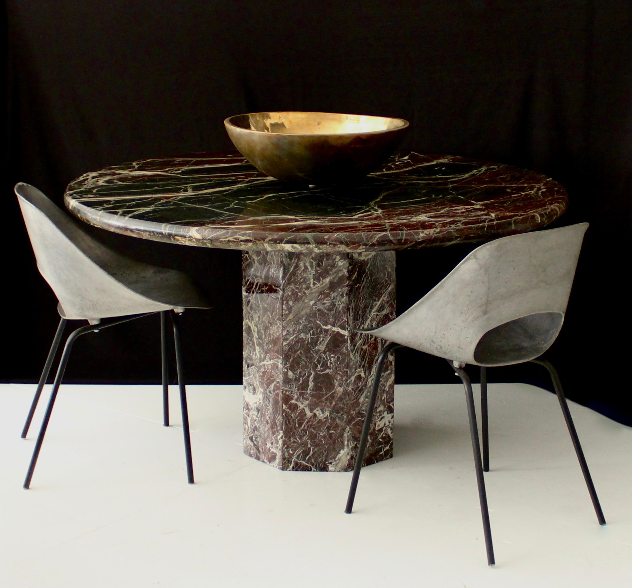 Table de salle à manger ronde italienne en marbre Rosso Levanto 3