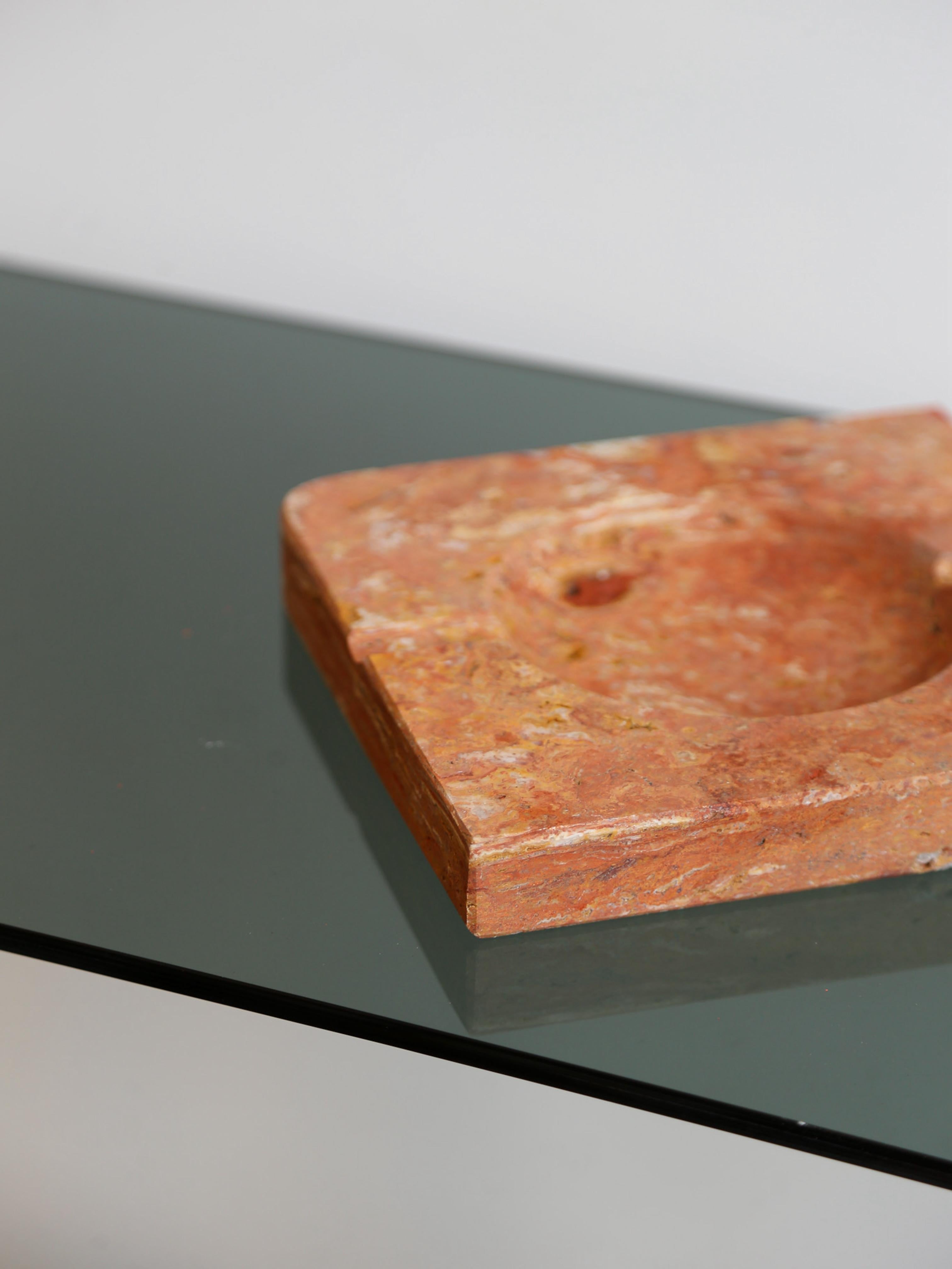 Mid-Century Modern Cendrier carré en marbre italien Rosso Verona