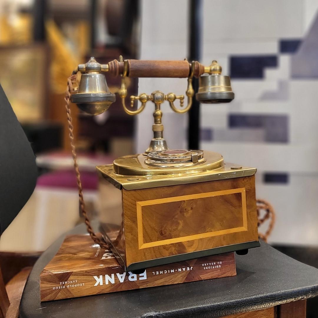 Italienisches drehbares Zifferblatt, Telefon, Vintage mit Retro- und Intarsienarbeit im Angebot 6