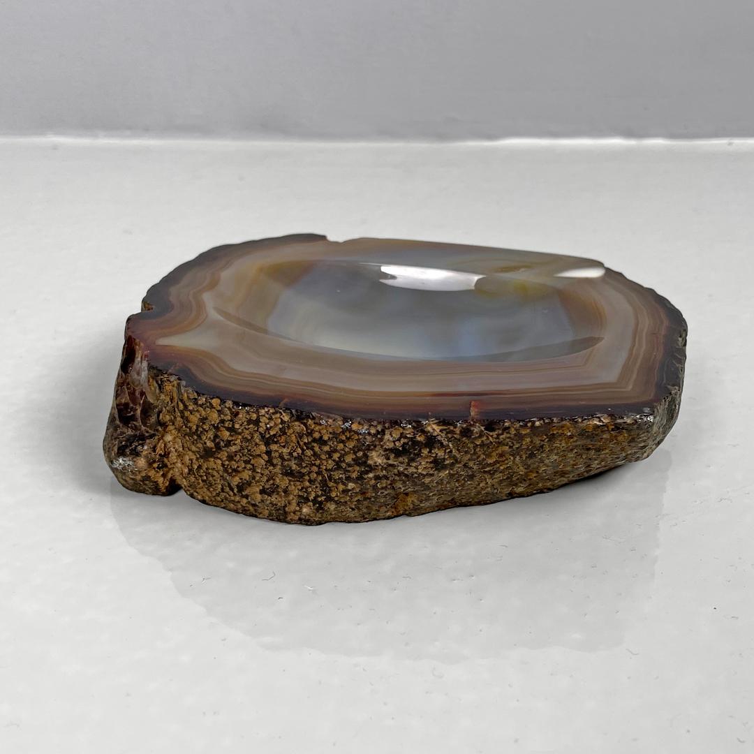 Italian round agate stone soap dish or ashtray, 20th century In Good Condition For Sale In MIlano, IT