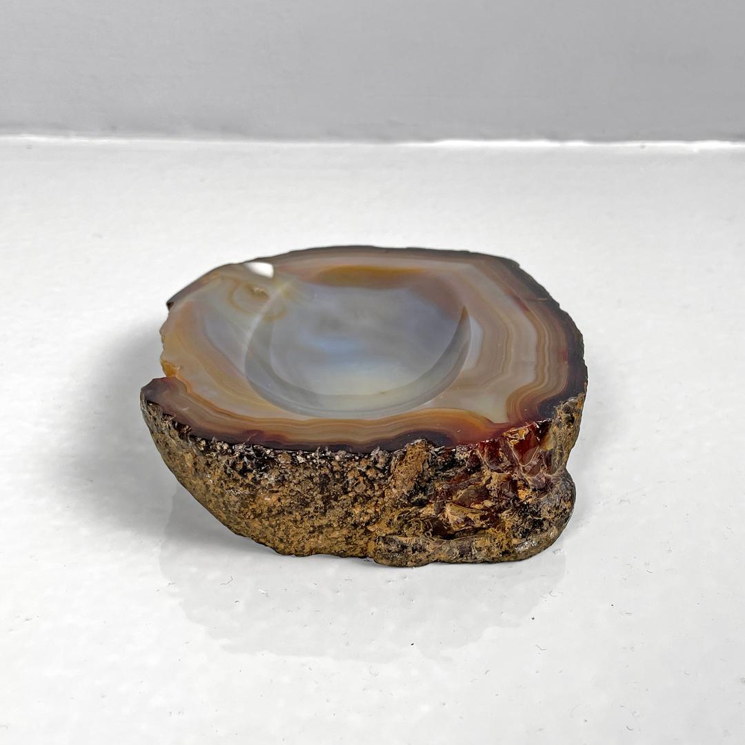 Italian round agate stone soap dish or ashtray, 20th century For Sale 1