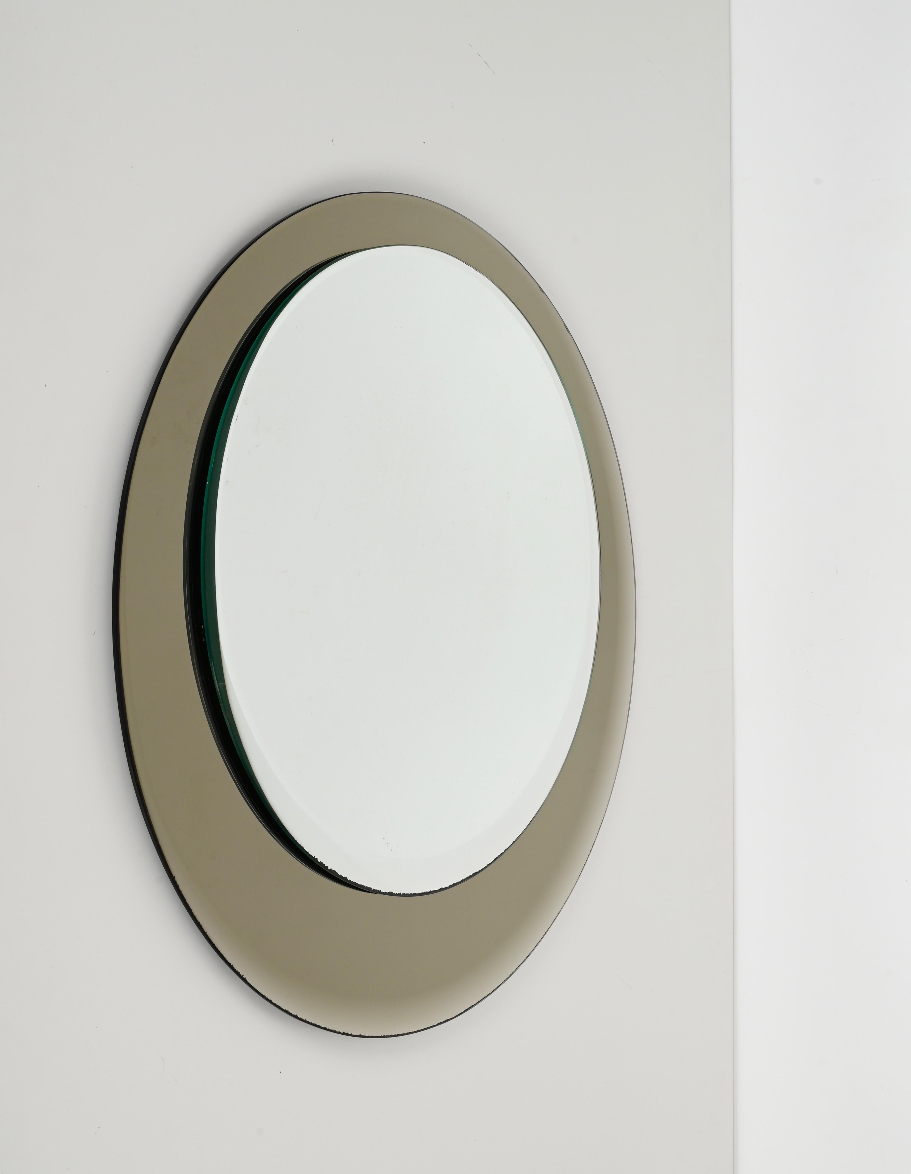 Biseauté Miroir rond italien avec cadre en cristal de bronze, Cristal Arte 1970 en vente