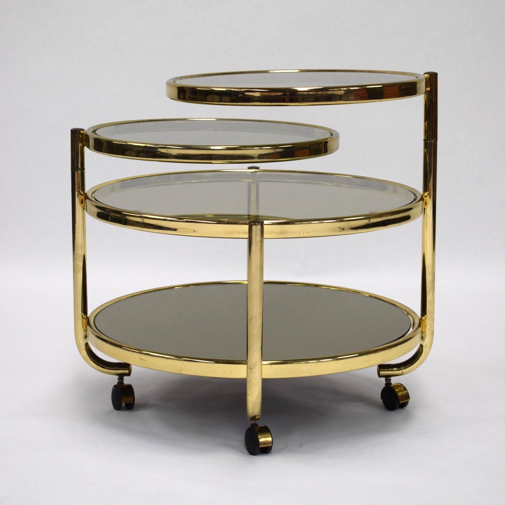 Mid-Century Modern Italian Round Brass and Glass Cocktail Bar Cart in Hollywood Regency Style