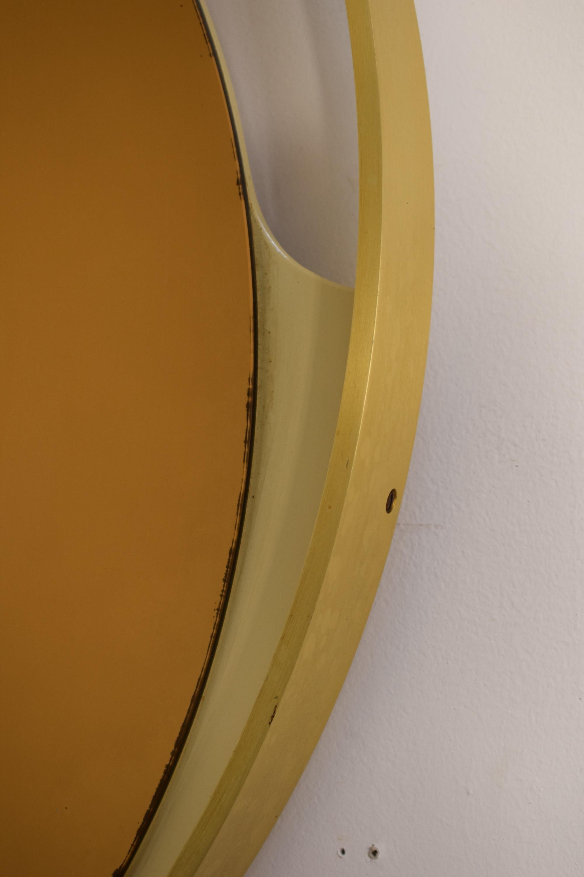 Italian Round Brass Mirror, 1960s In Good Condition For Sale In Palermo, PA