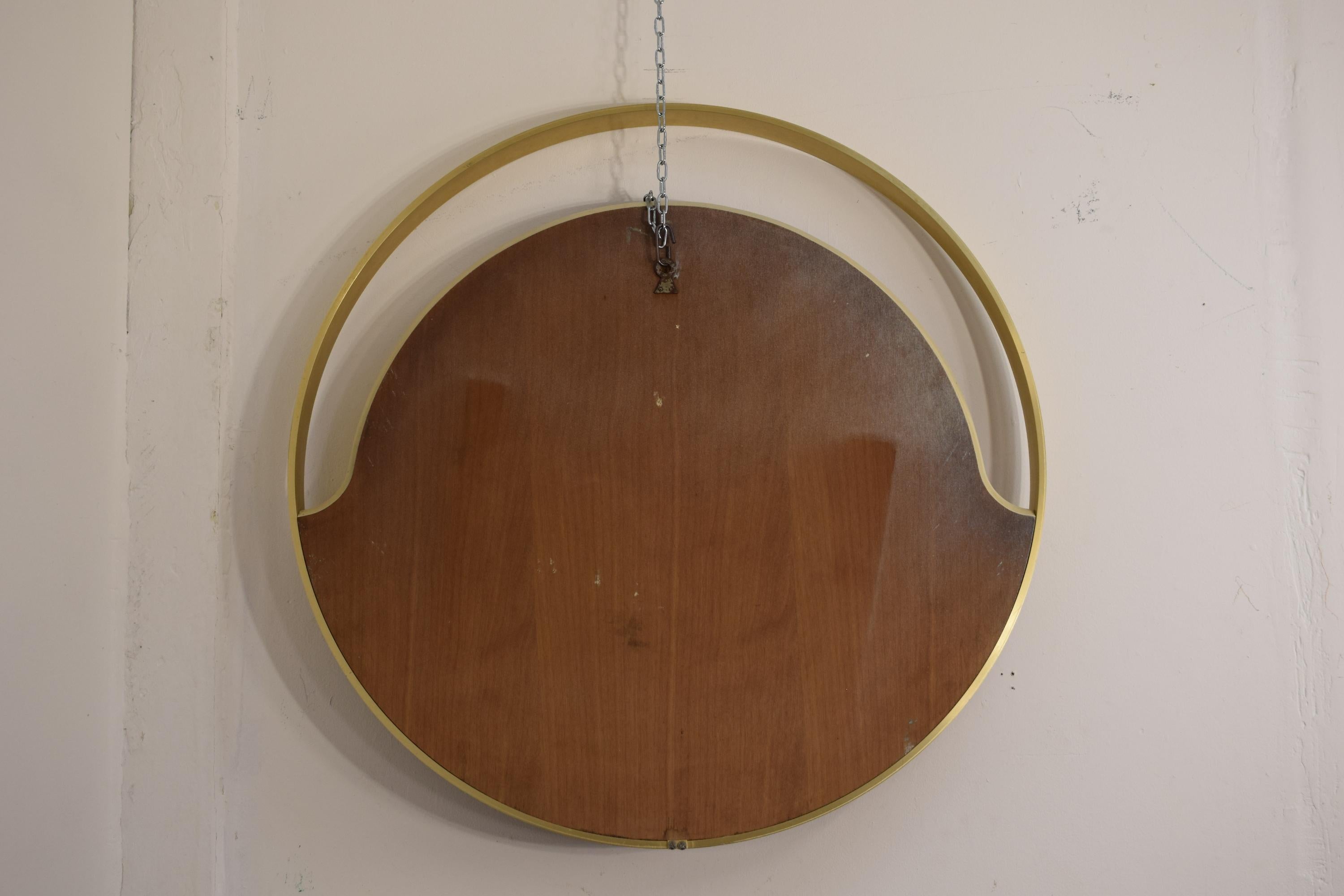 Mid-20th Century Italian Round Brass Mirror, 1960s For Sale
