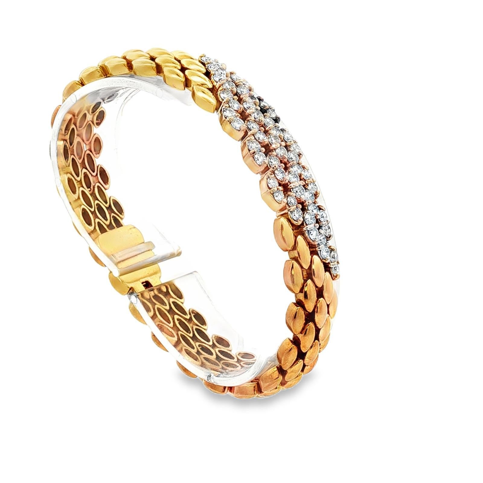Pulsera de oro amarillo de 18 quilates con eslabón de pantera italiana de diamantes redondos talla brillante Contemporáneo en venta