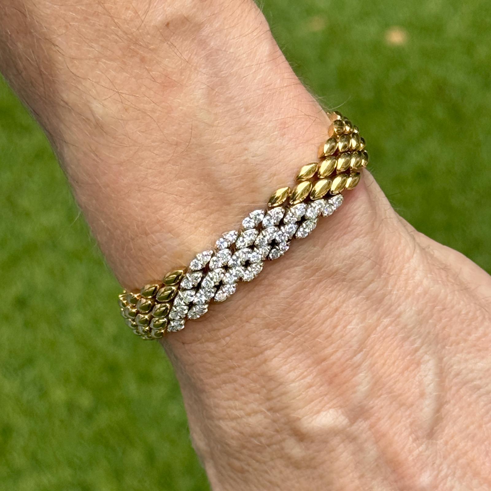 Pulsera de oro amarillo de 18 quilates con eslabón de pantera italiana de diamantes redondos talla brillante Corte brillante en venta