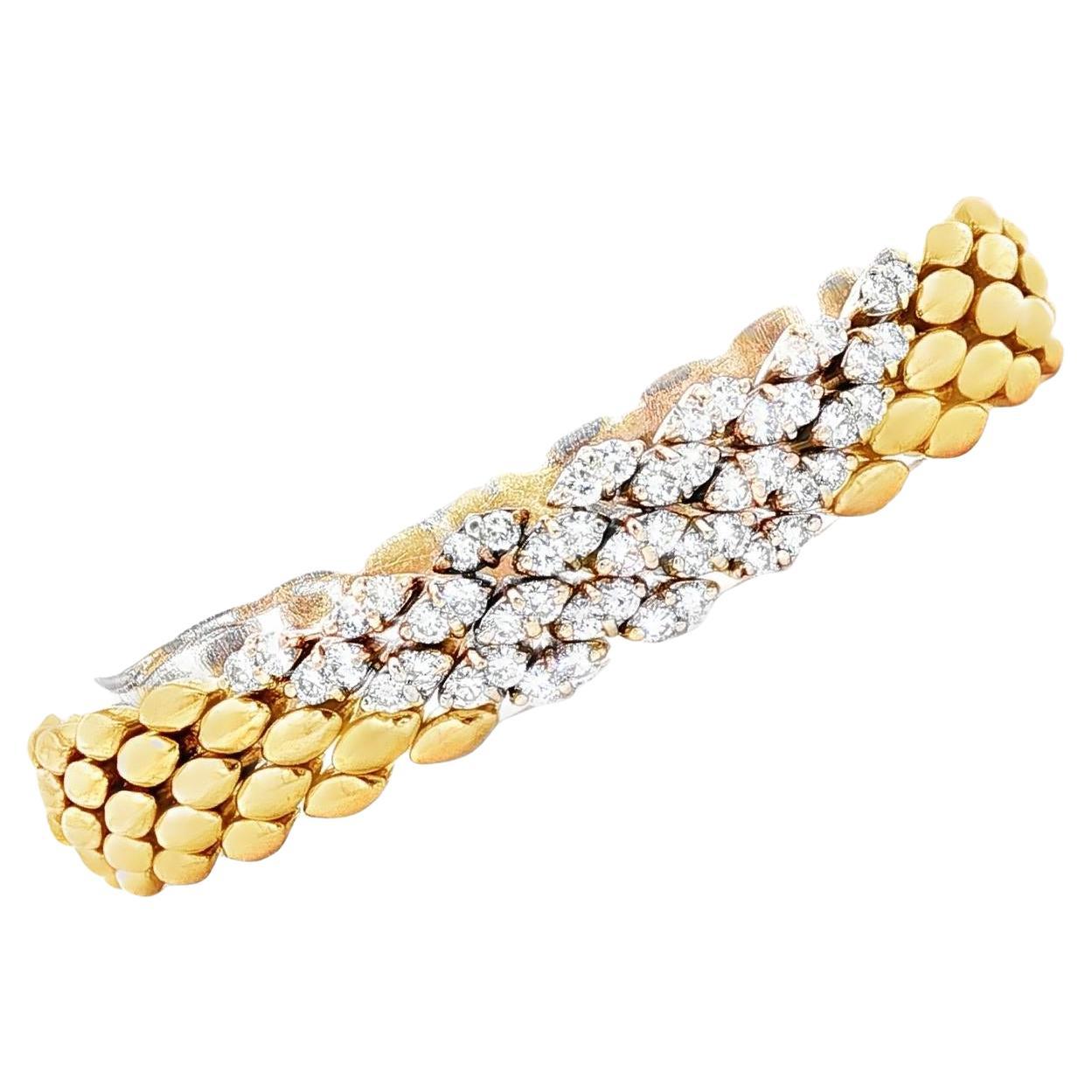 Pulsera de oro amarillo de 18 quilates con eslabón de pantera italiana de diamantes redondos talla brillante en venta