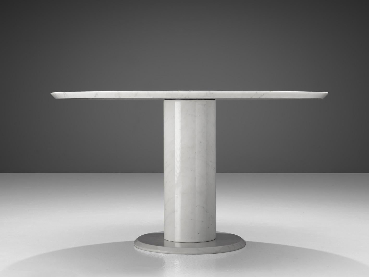 Mesa de comedor redonda italiana de mármol de Carrara en Bueno estado para la venta en Waalwijk, NL