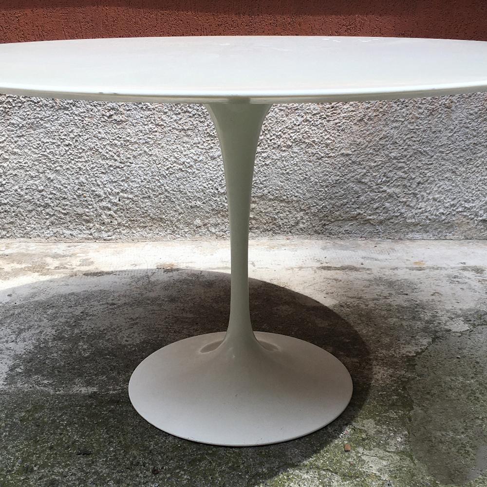 Italian Round statuary marble Tulip Table by Saarinen for Knoll, 1956