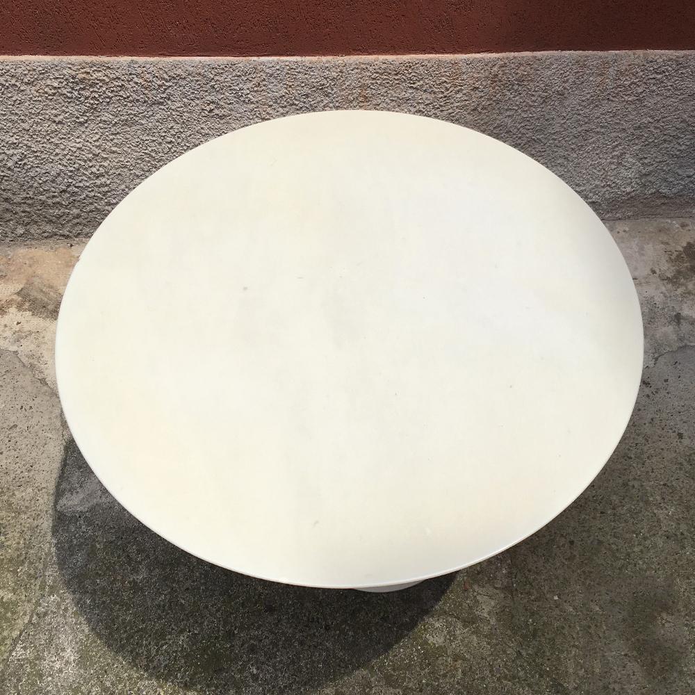 Round statuary marble Tulip Table by Saarinen for Knoll, 1956 In Good Condition In MIlano, IT