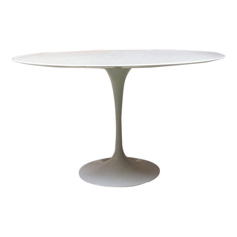 Round statuary marble Tulip Table by Saarinen for Knoll, 1956