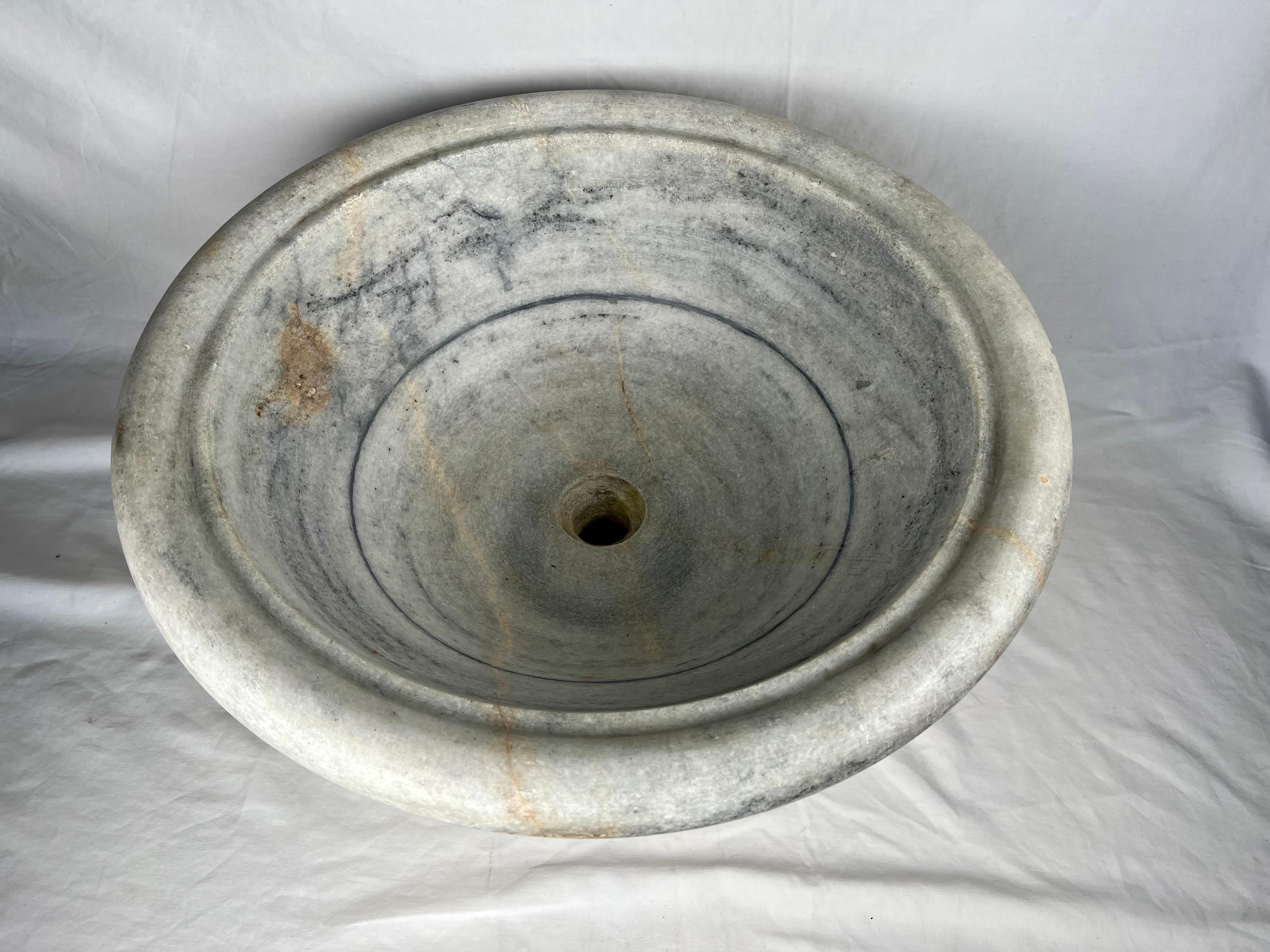 Hand-Carved Italian Round Limestone Sink-Early 20th Century For Sale