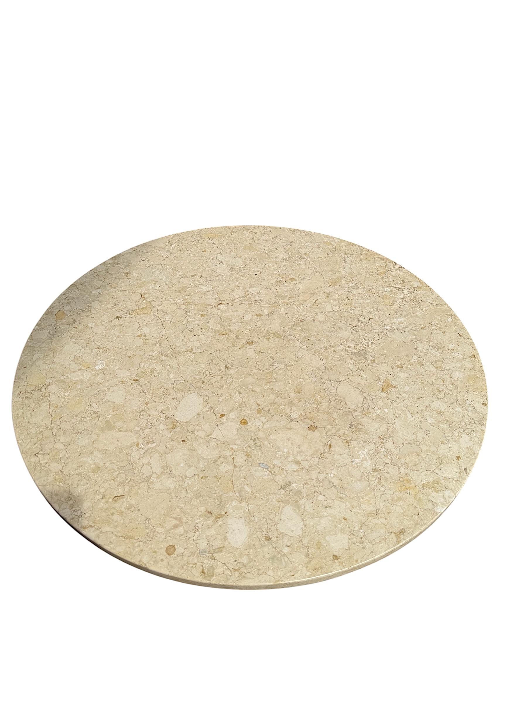 Table basse ronde italienne à plateau en marbre en vente 7