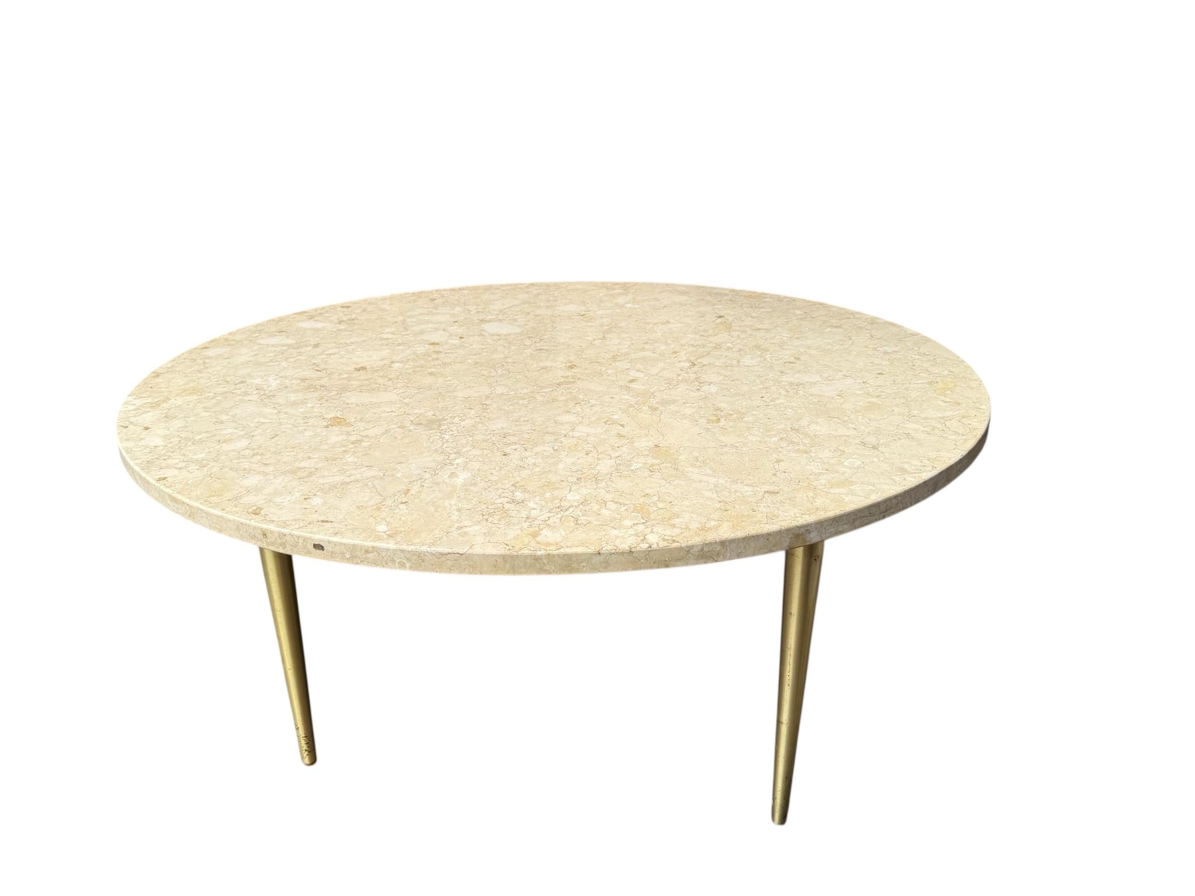 Table basse ronde italienne à plateau en marbre en vente 11