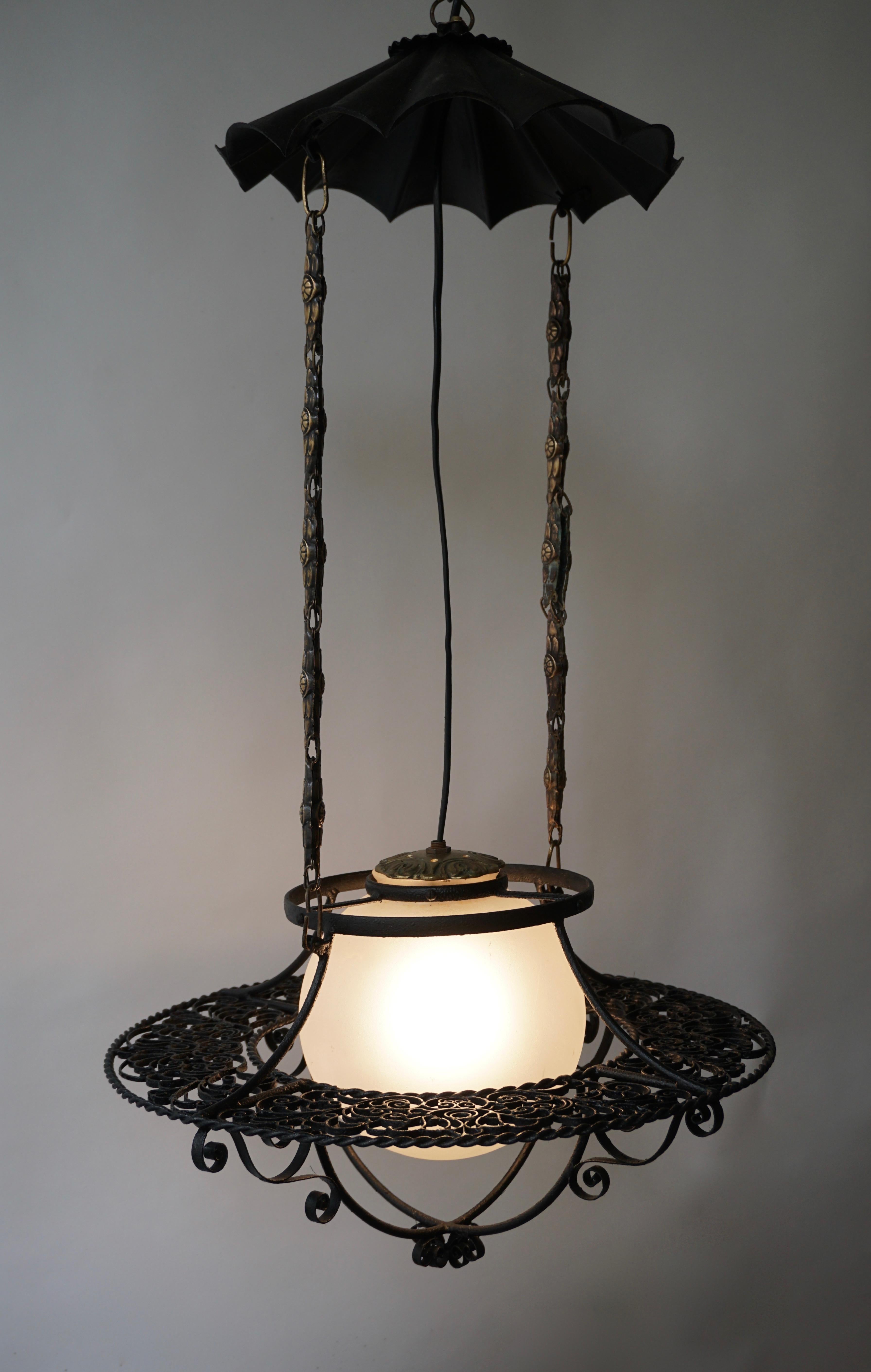 20th Century Italian Round Painted Iron Ceiling Light with One Centre Light For Sale