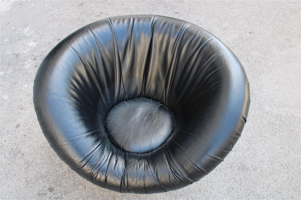 Italian Round Pop Art Armchair Faux Leather Black and White Resin, 1970s 1