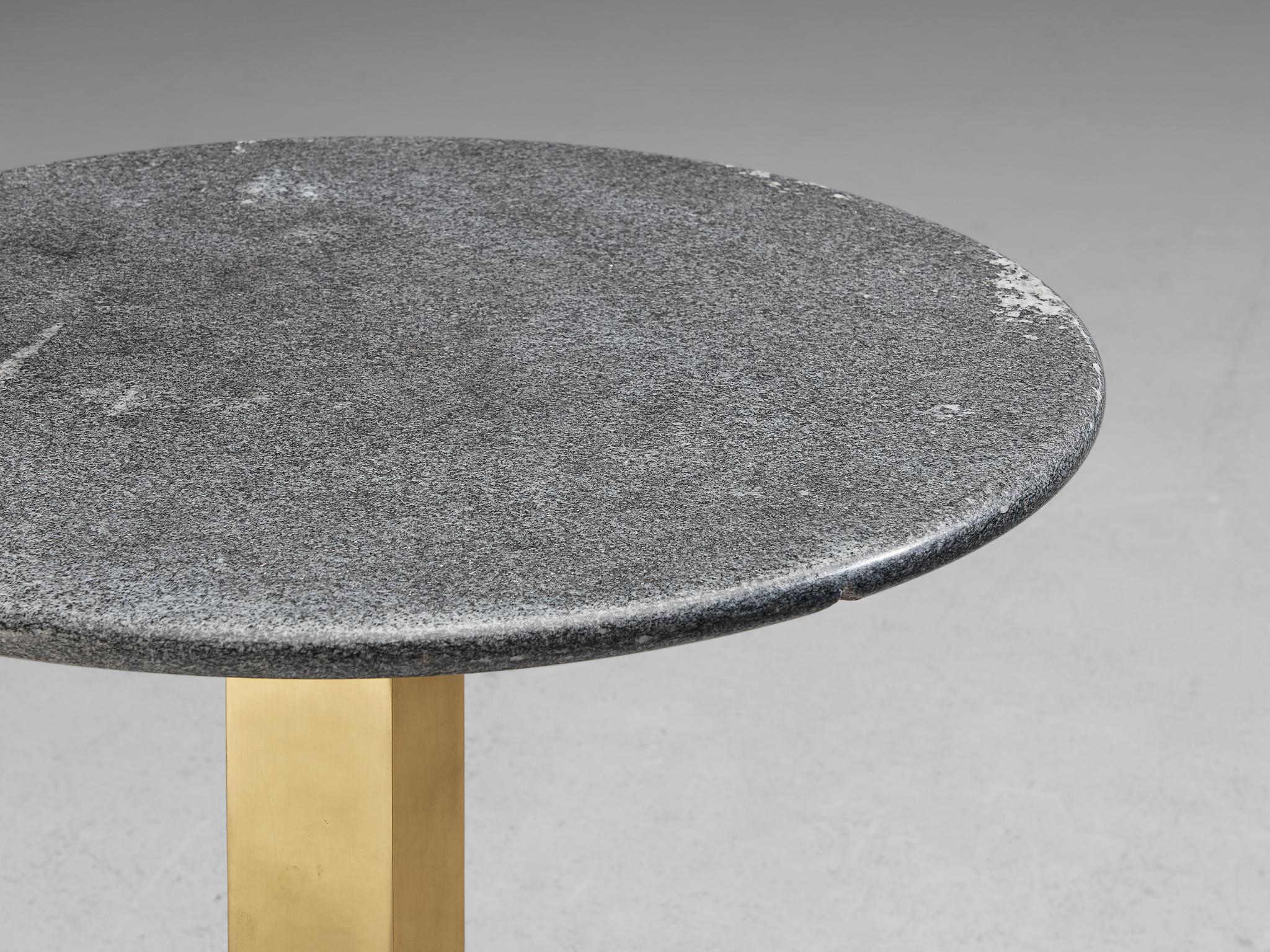 Fin du 20e siècle Table d'appoint italienne ronde en métal et granit gris en vente