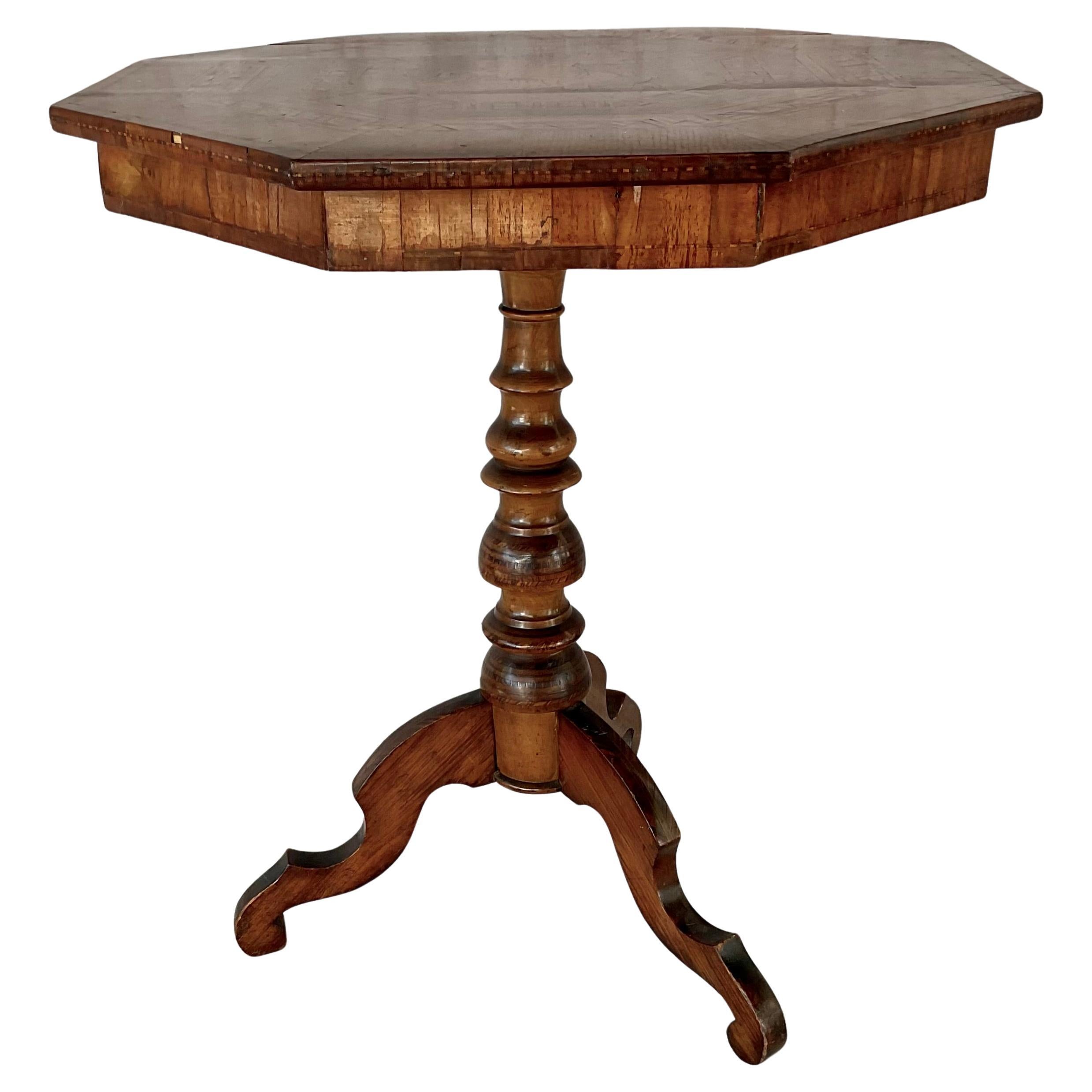Neoclassical Revival Italian Round Sorrento Side Table For Sale