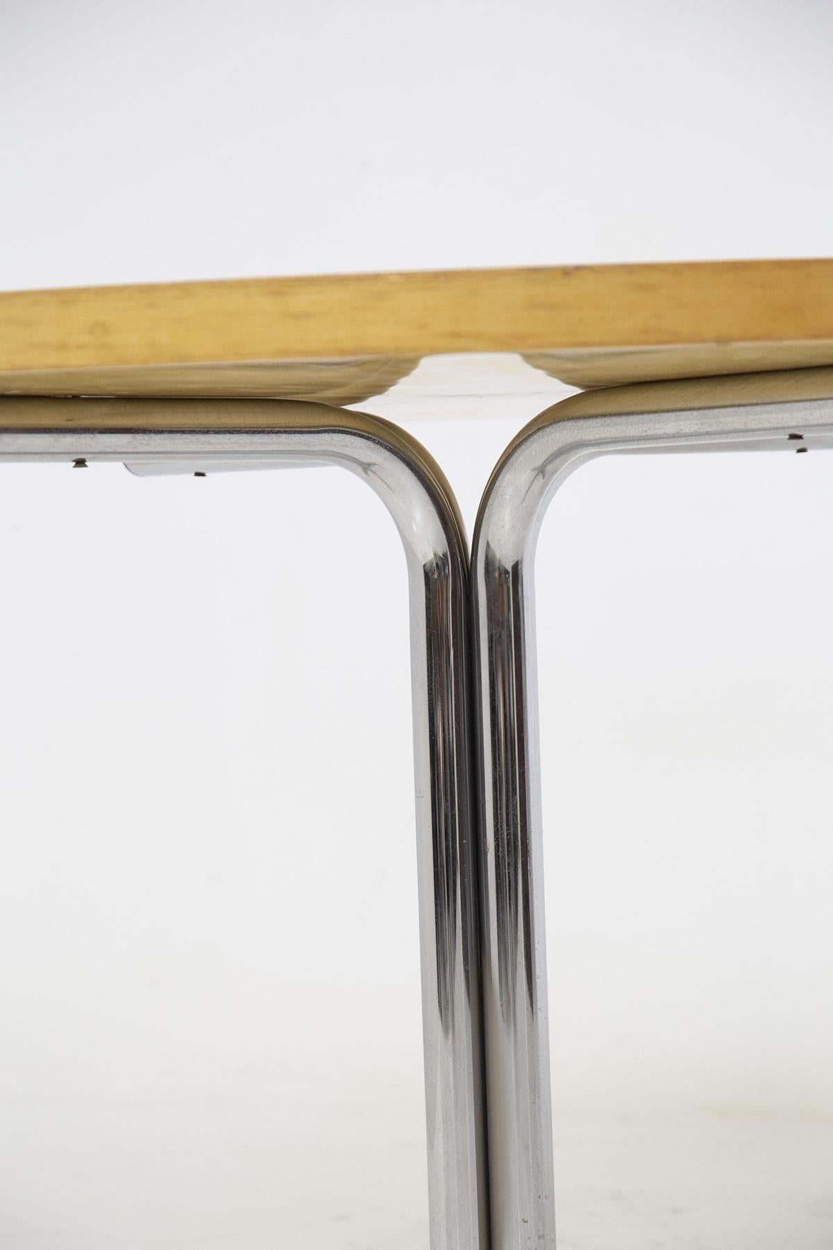 Italian Round Table by Gae Aulenti attr. for Elam in Steel and Wood For Sale 3
