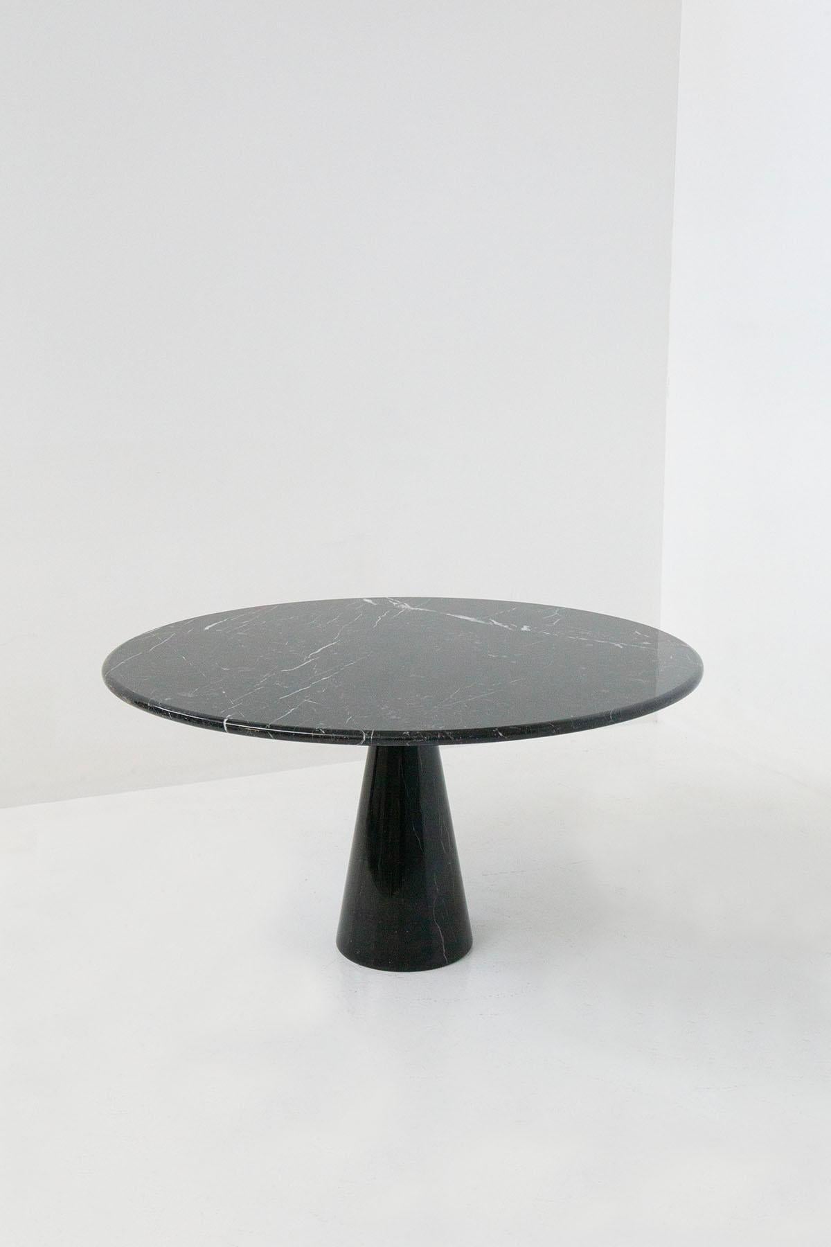 Mid-Century Modern Italian Round Table in Black Marble Design by Angelo Mangiarotti