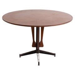 Italienischer runder italienischer Tisch aus Holz, Eisen und Messing, 1950er Jahre