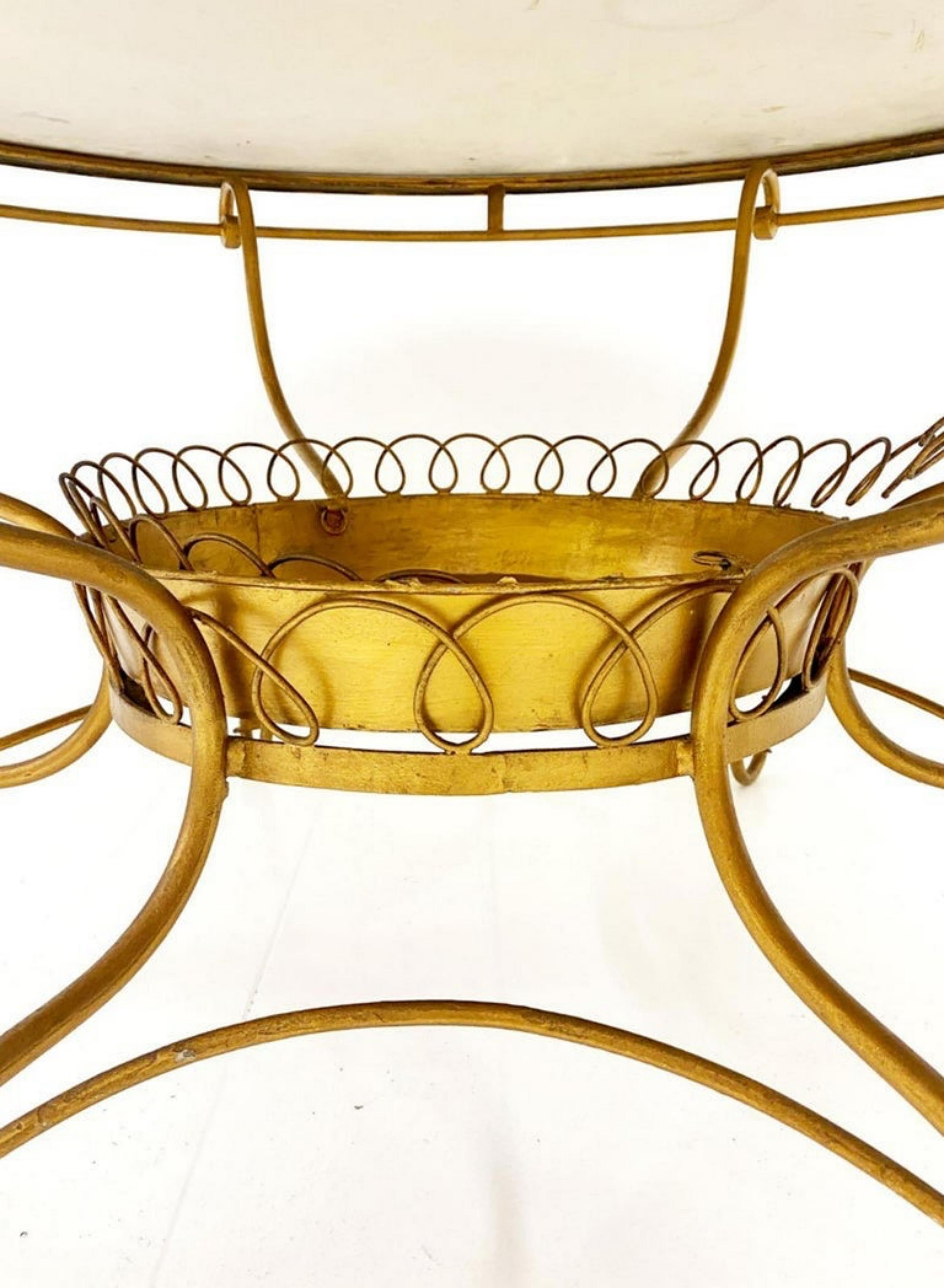 Modern Italian Round Table with White Marble Top, 20th Century For Sale