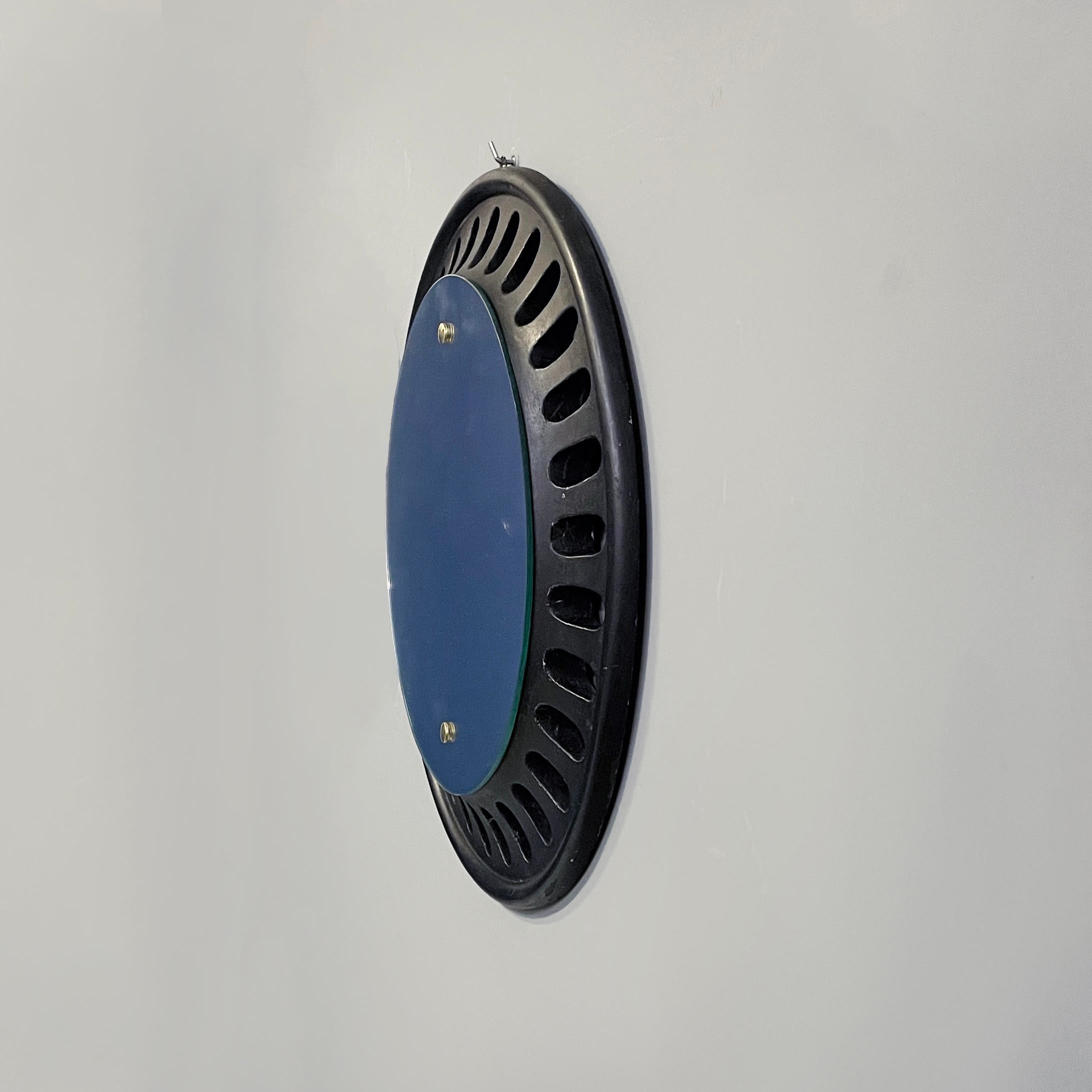 Italian Round wall mirror in black wood, 20th century In Good Condition For Sale In MIlano, IT