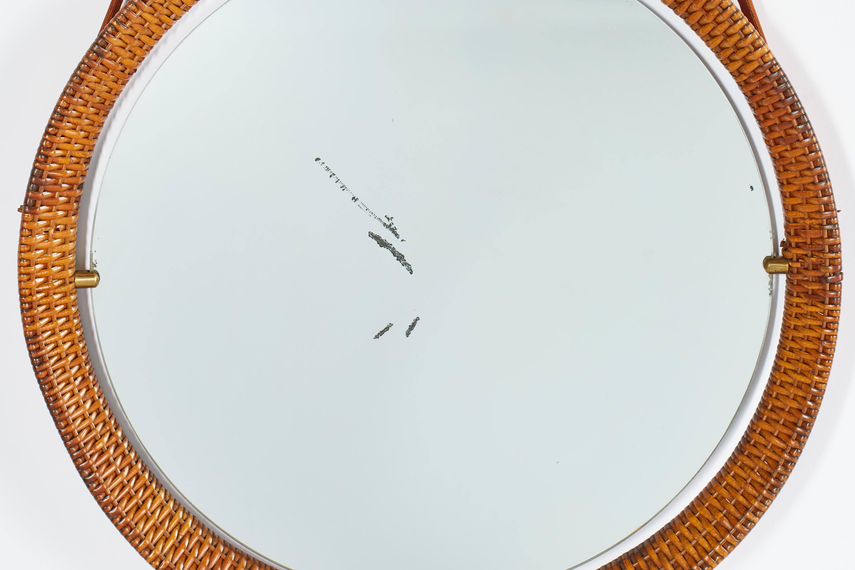 Italian Round Wicker Mirror For Sale 9