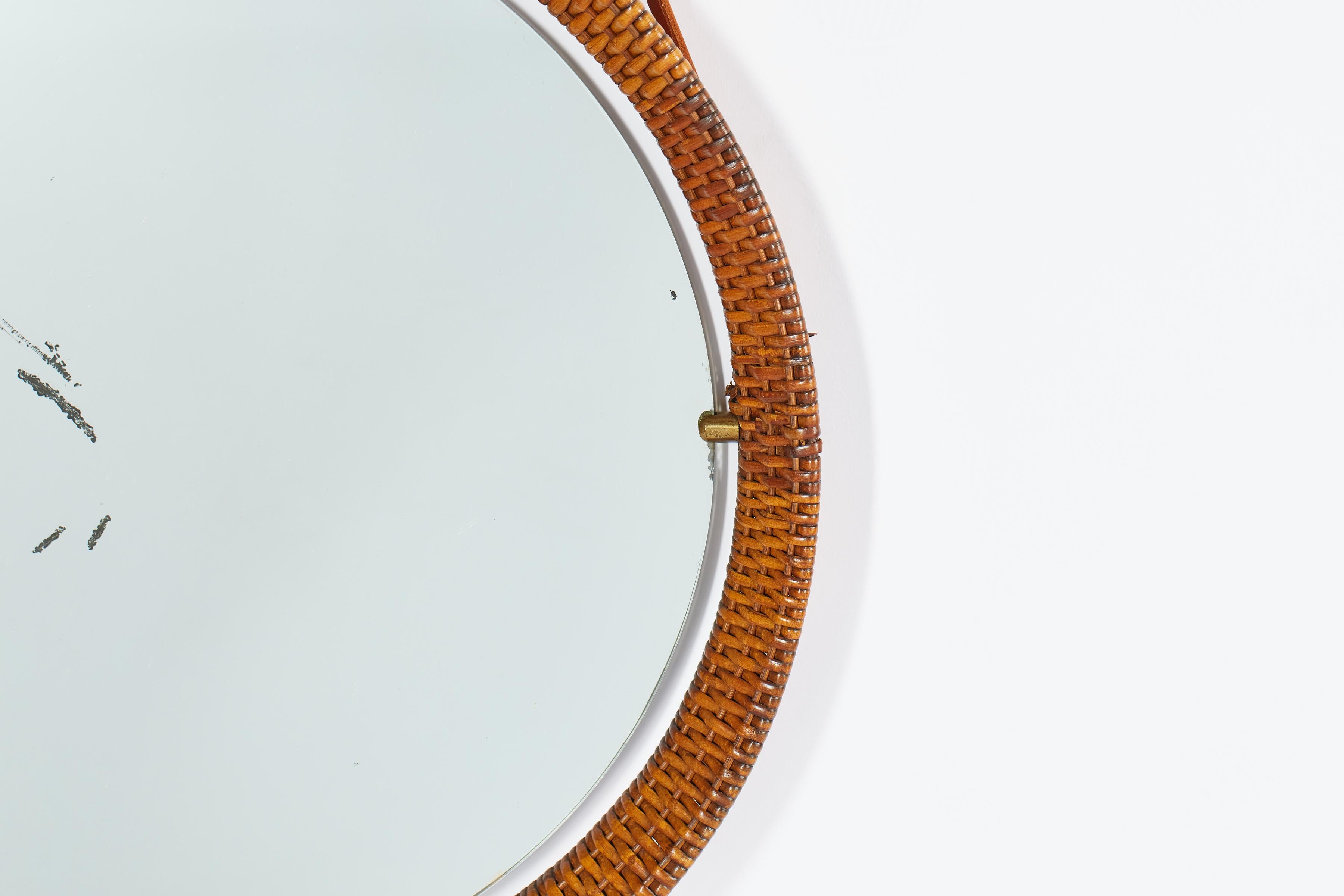 Italian Round Wicker Mirror For Sale 11