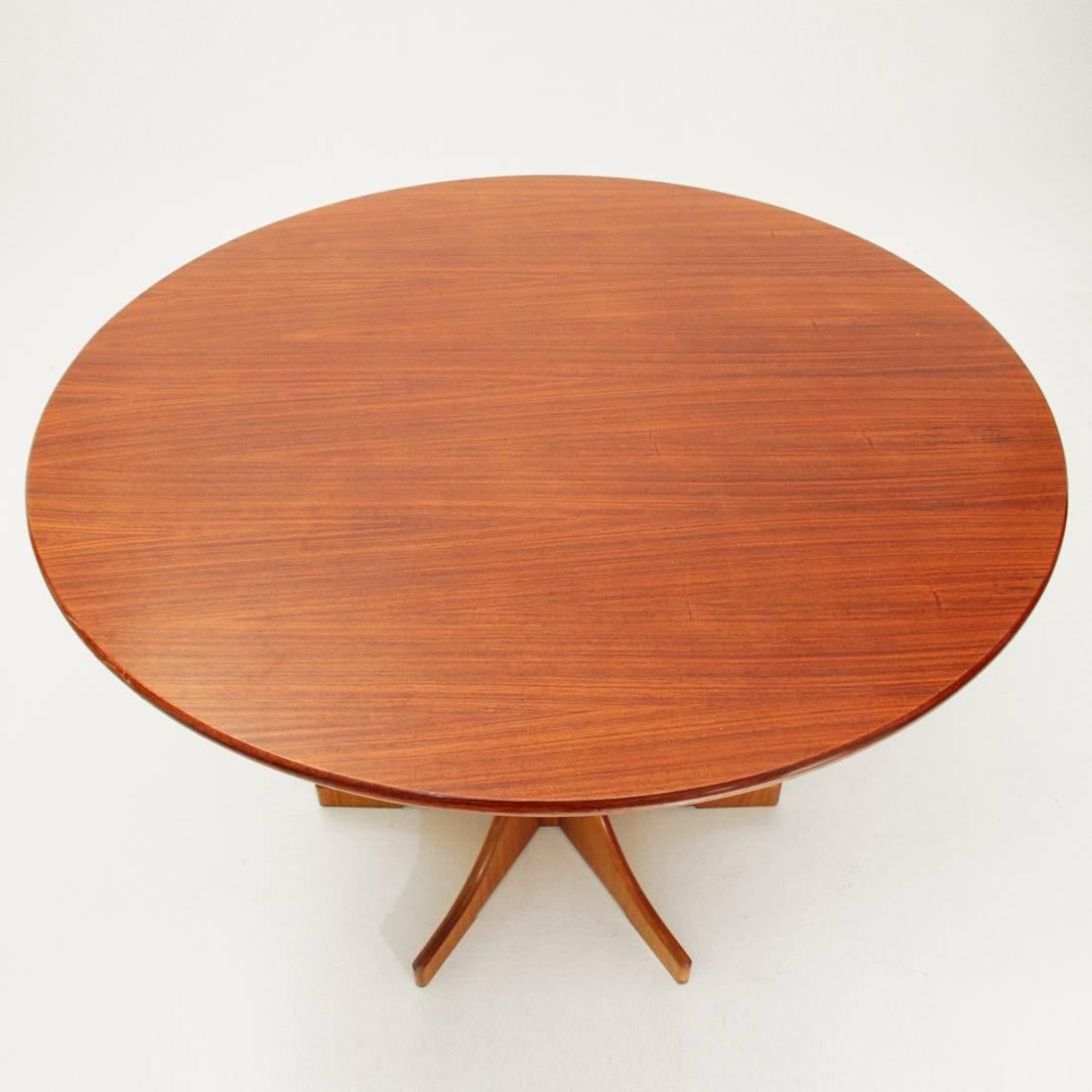 Italian Round Wooden Dining Table, 1960s In Good Condition In Savona, IT