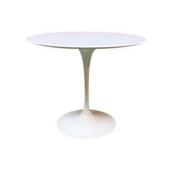 Italian Rounded Laminated Top Tulip Dining Table by Eero Saarinen for Knoll 1973