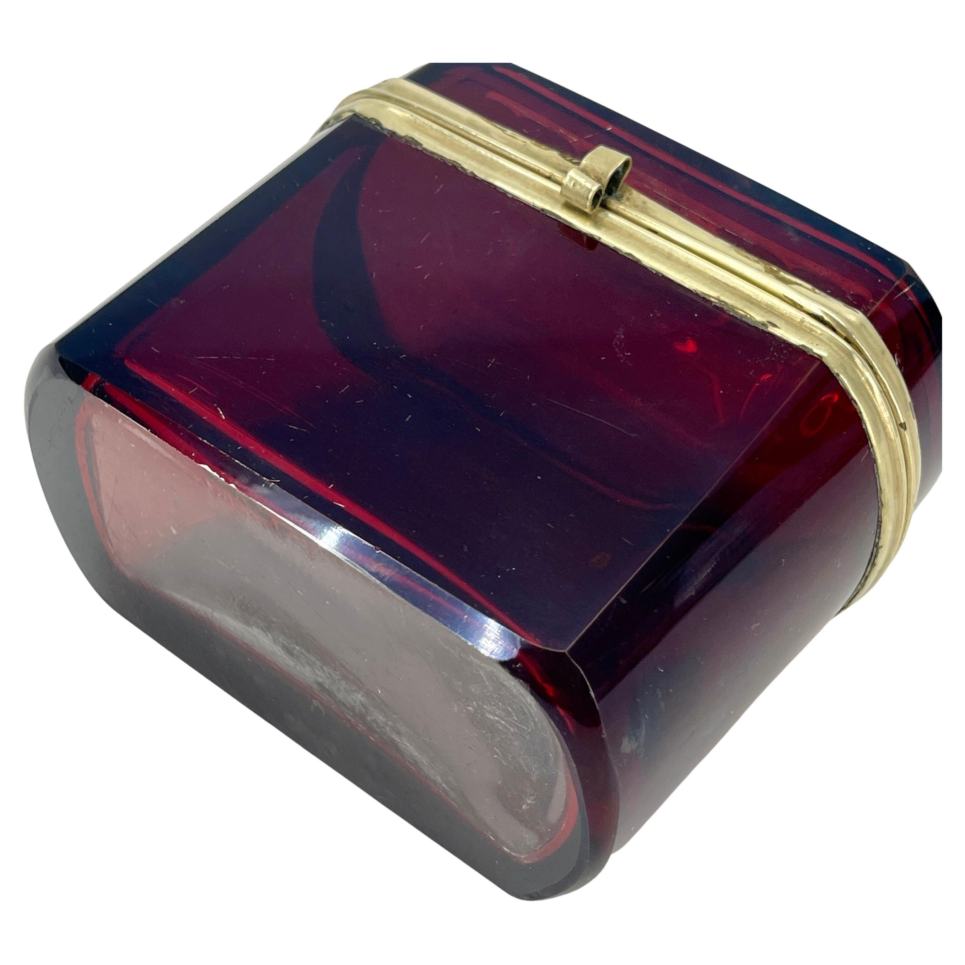 Italian Ruby Red Glass Jewelry Box With Sailboat Decoration For Sale 3