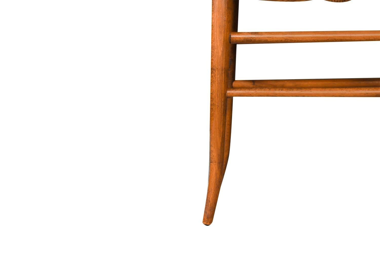 Italian Rush Seat Ladder Back Walnut Chairs in the Style of Gio Ponti For Sale 3