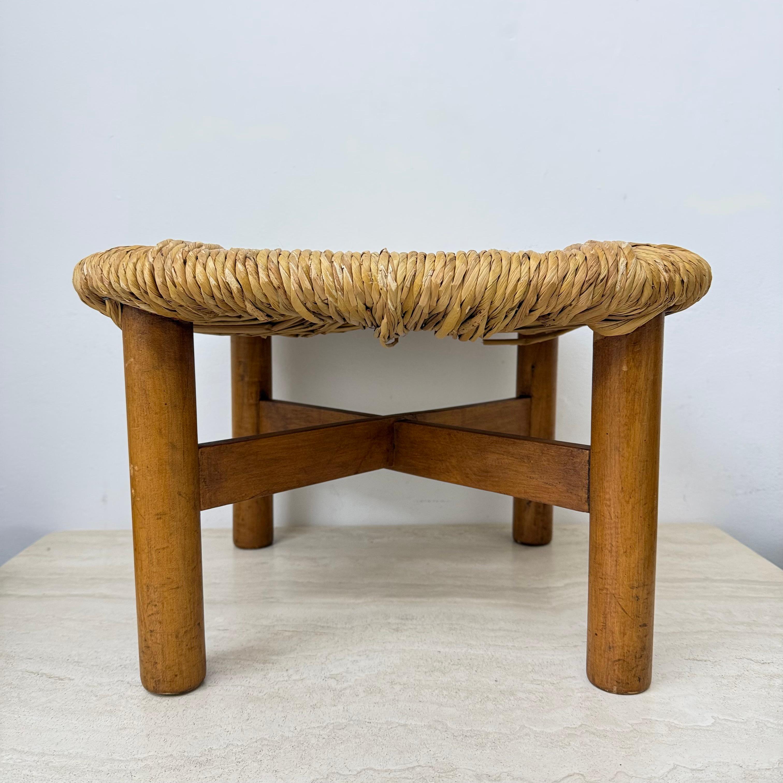 Milieu du XXe siècle Tabouret italien en jonc de Lorenzo Forges Davanzati, années 1960 en vente