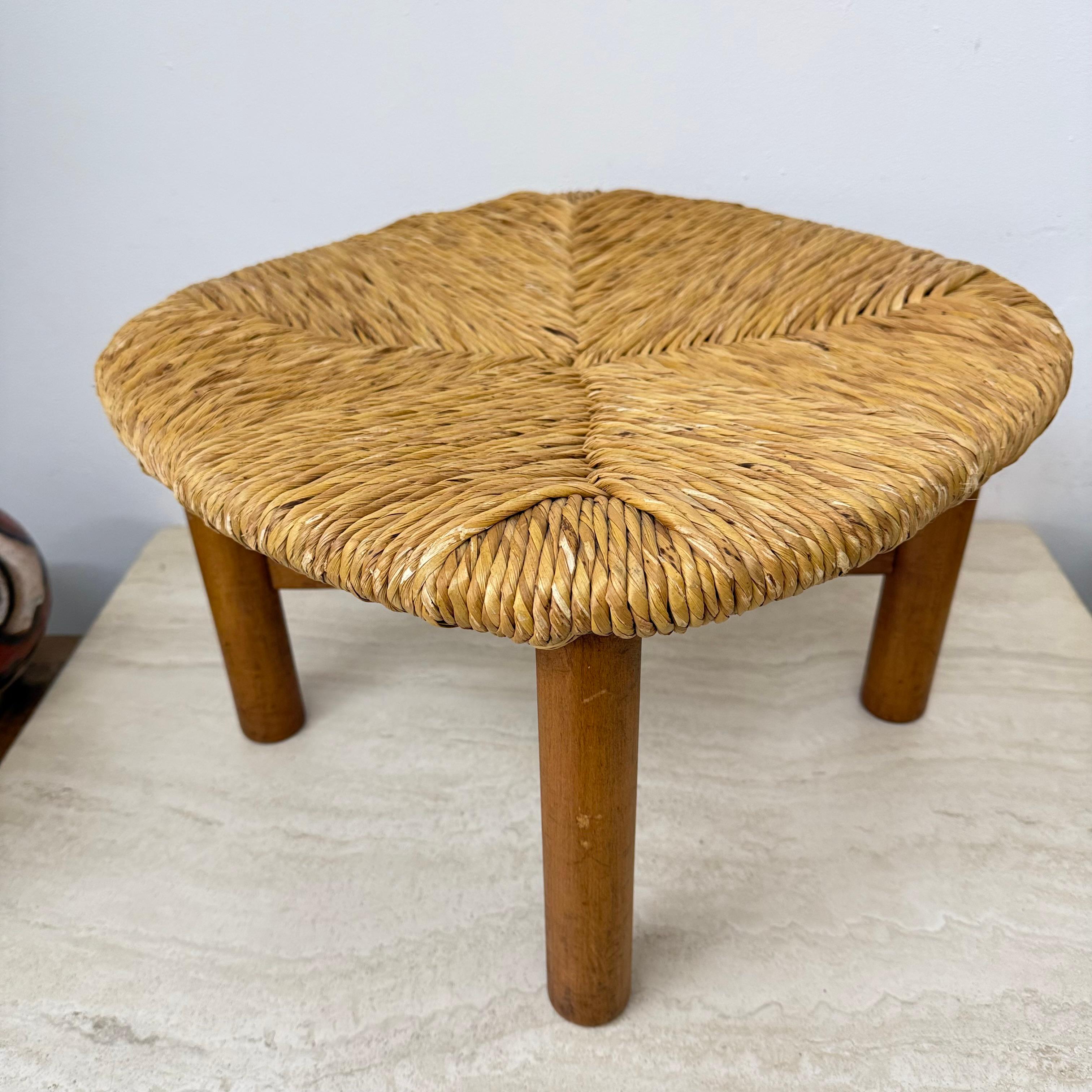 Tabouret italien en jonc de Lorenzo Forges Davanzati, années 1960 en vente 4