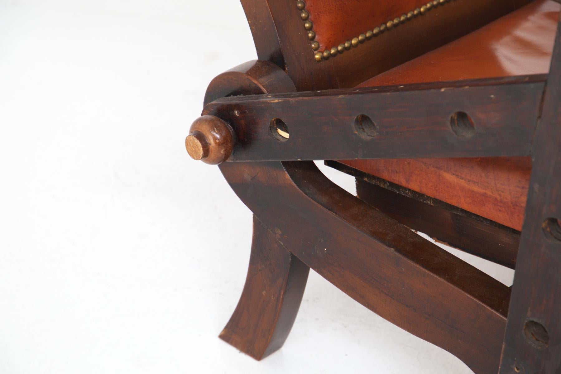 Rustikaler italienischer Sessel aus Leder und Holz im rustikalen Stil (Italienisch) im Angebot