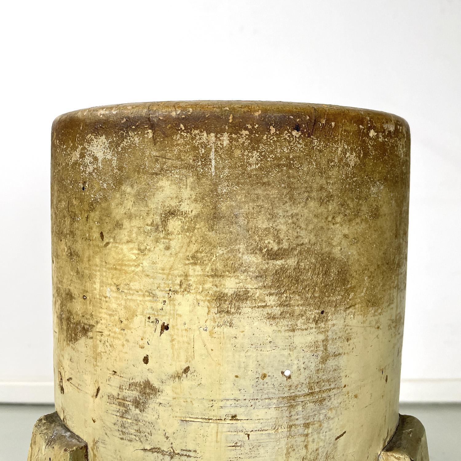 Italian rustic wooden pedestal or stool with three legs, 1970s 1