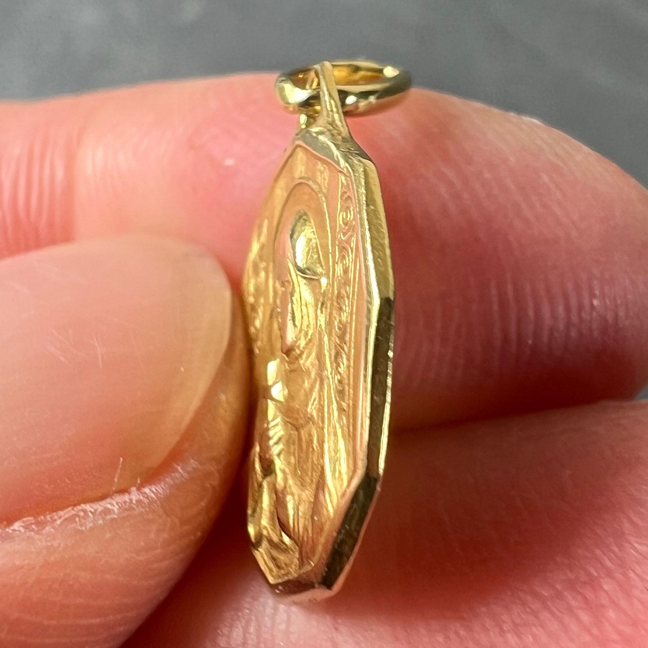 Italian Saint Therese 18K Yellow Gold Charm Medal Pendant For Sale 3