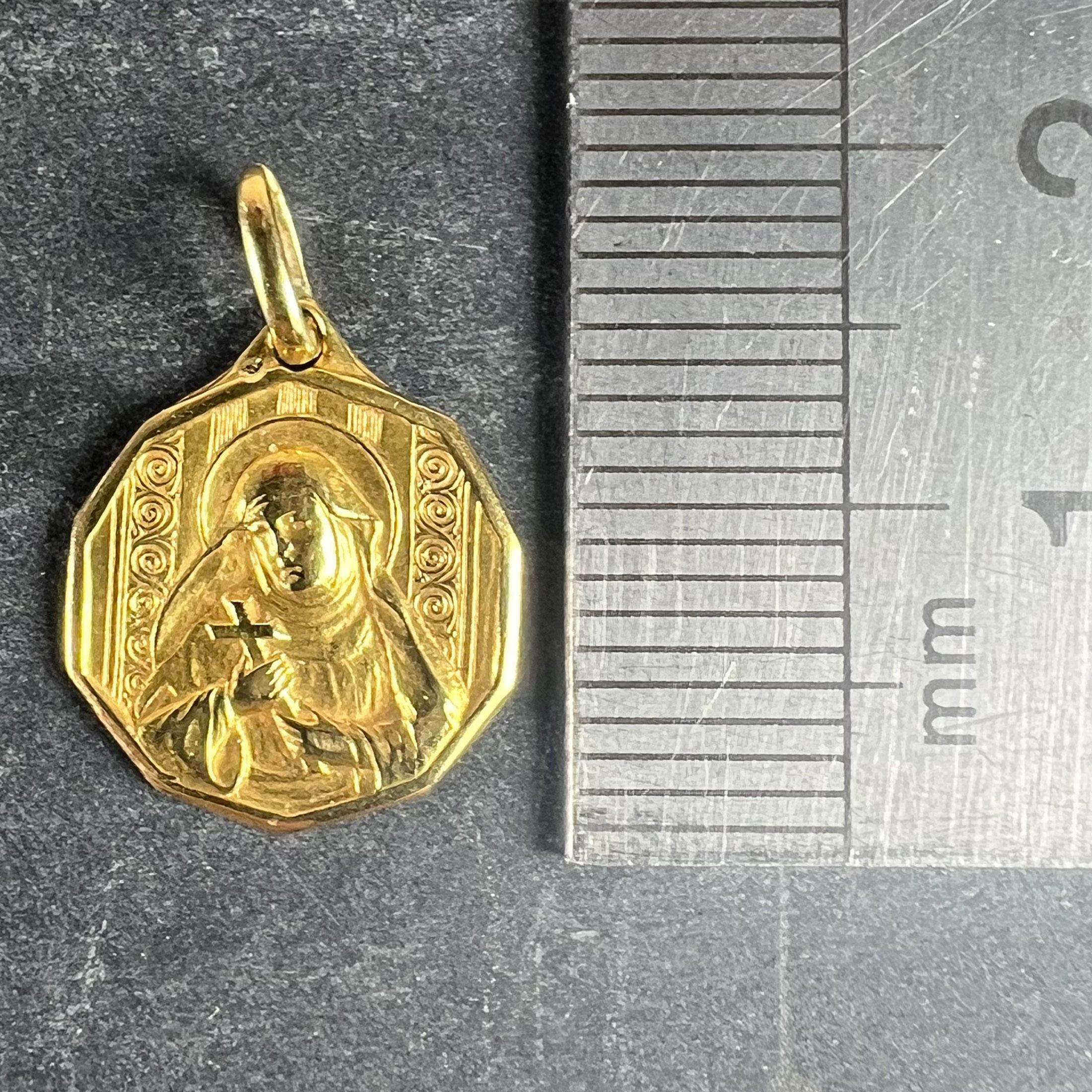 Italian Saint Therese 18K Yellow Gold Charm Medal Pendant For Sale 5