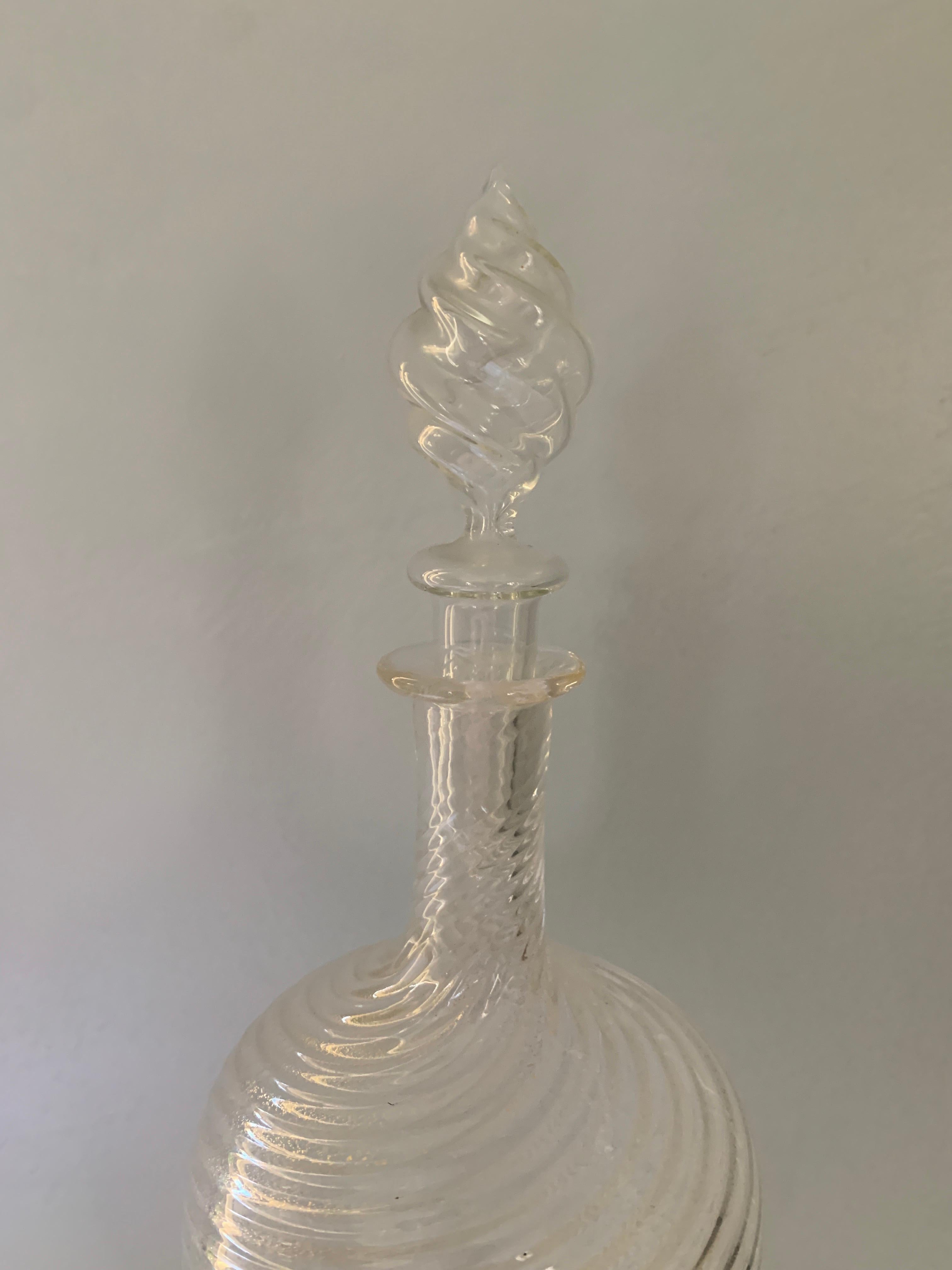 Italian Salviati Murano Hand Blown Swirled Glass Decanter with Gold Inclusions In Good Condition In Los Angeles, CA