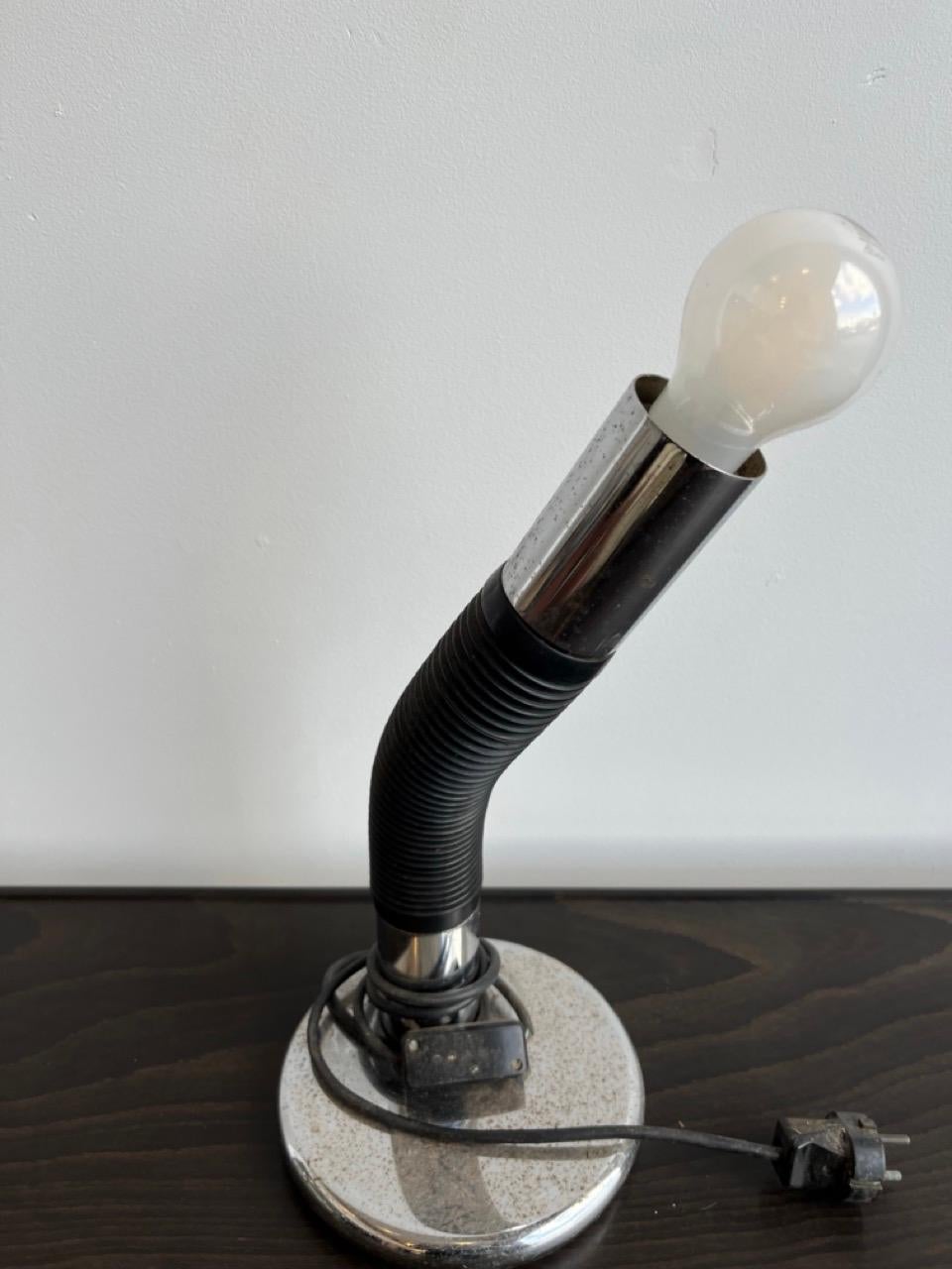 Italian Sankey Chromed Table Lamp 1980s In Good Condition For Sale In Byron Bay, NSW